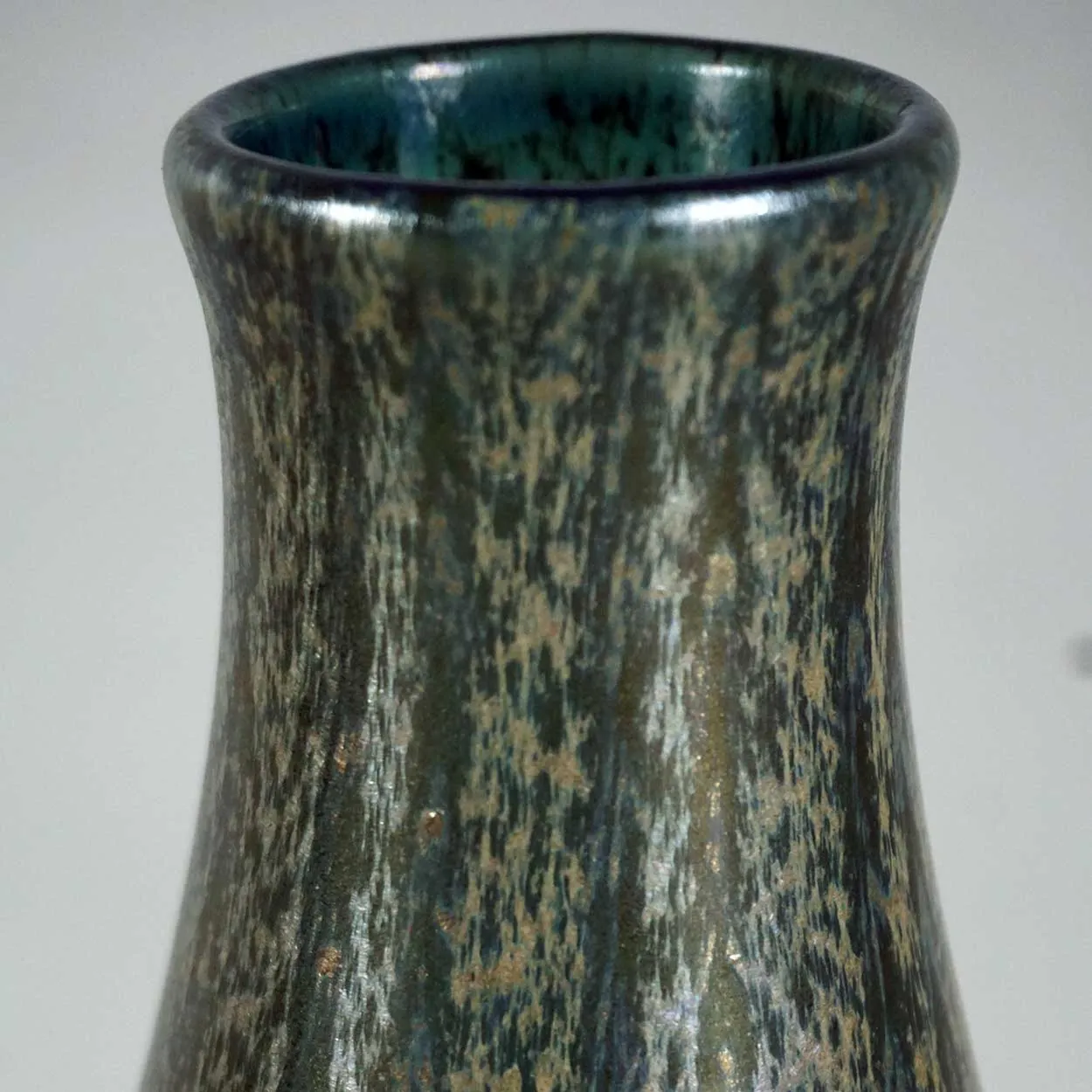 American Nash Iridescent Teal Chintz Decorated Glass Vase