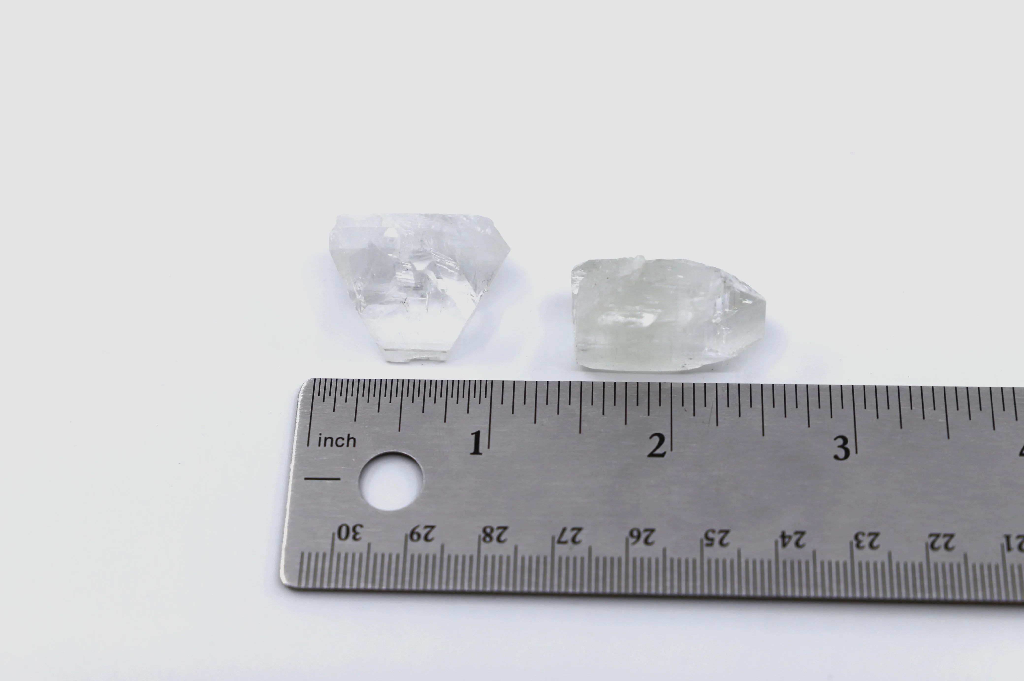 Apophyllite tip