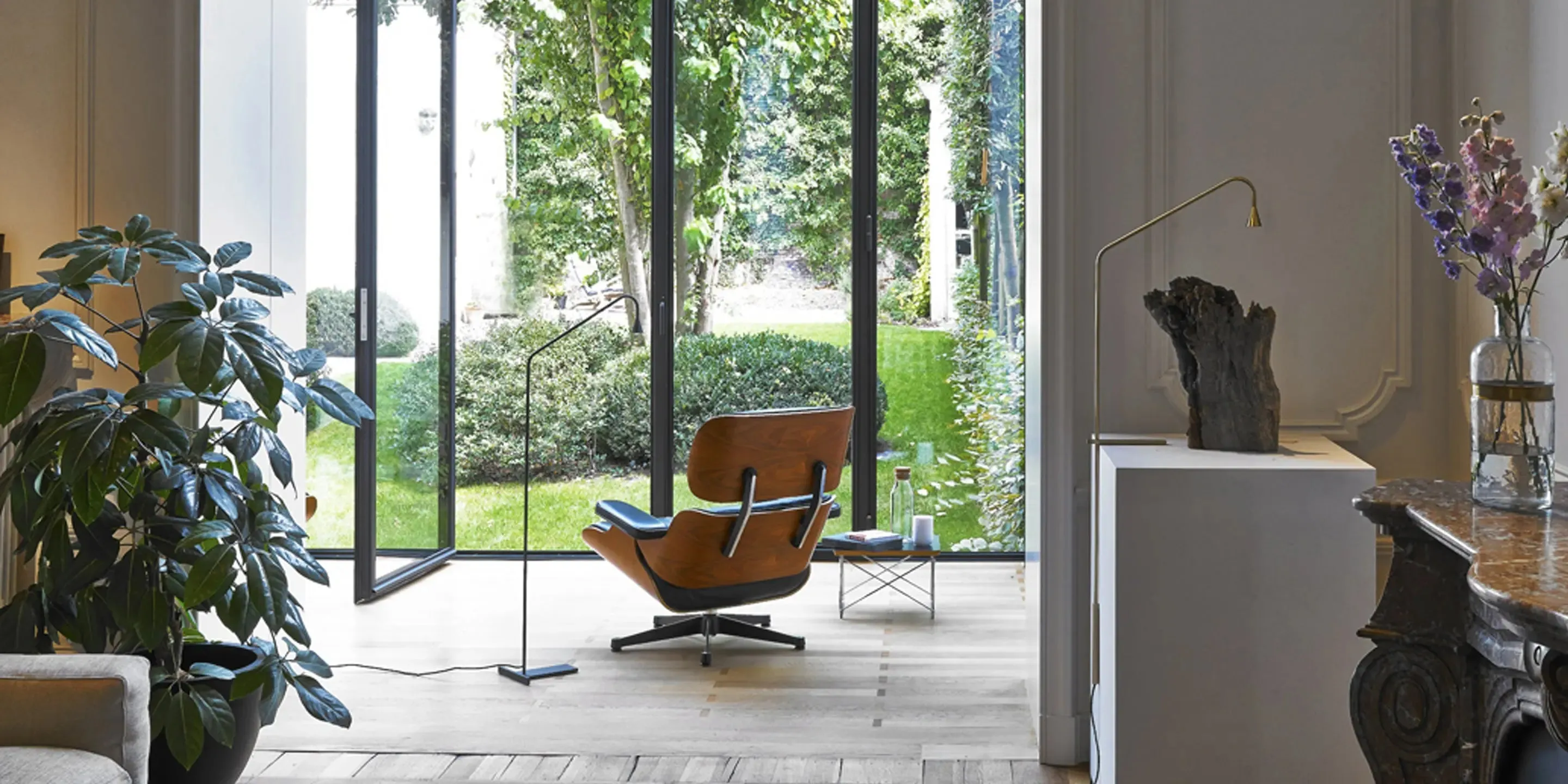 Austere - Floor Lamp