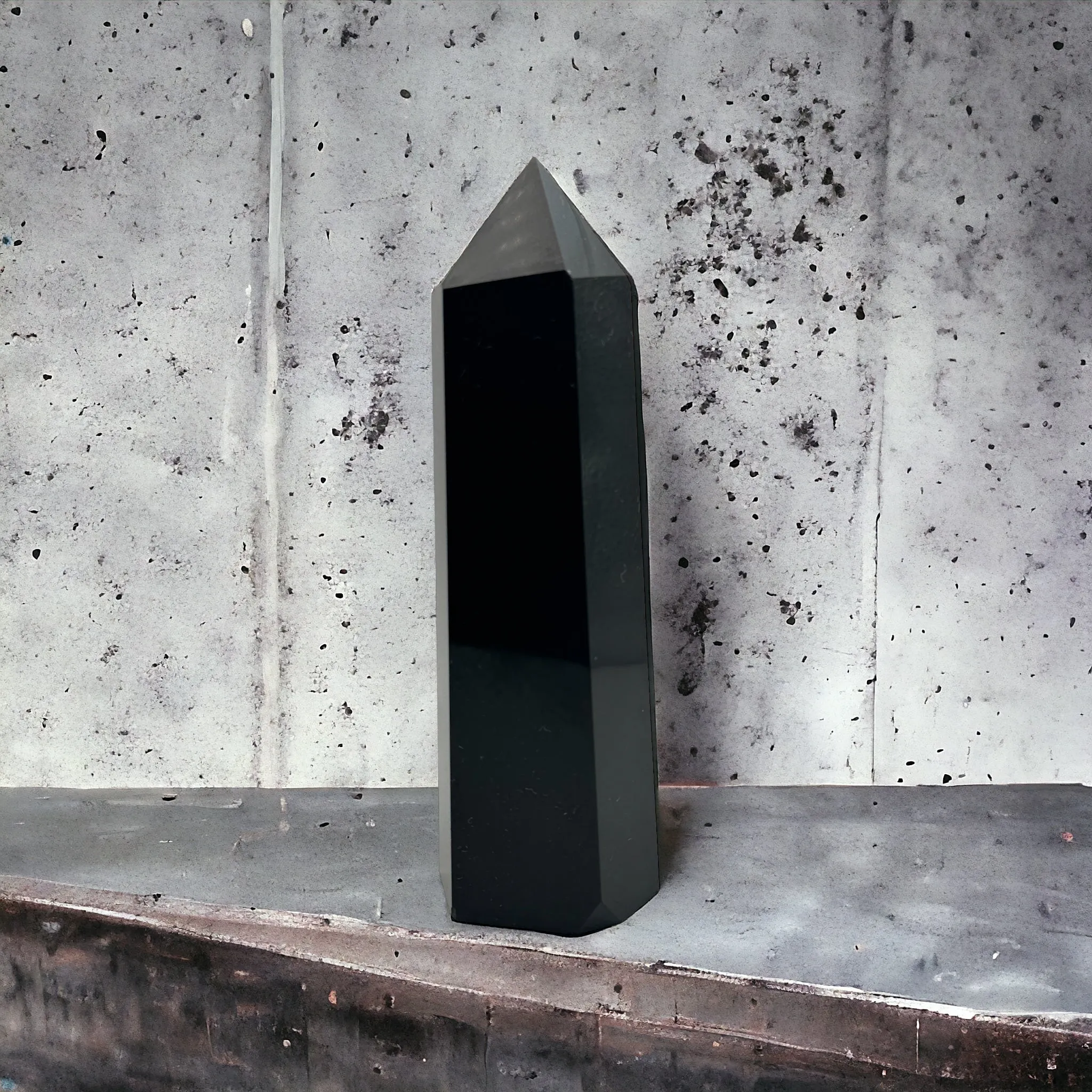 Black Obsidian Tower - Over 1 Pound