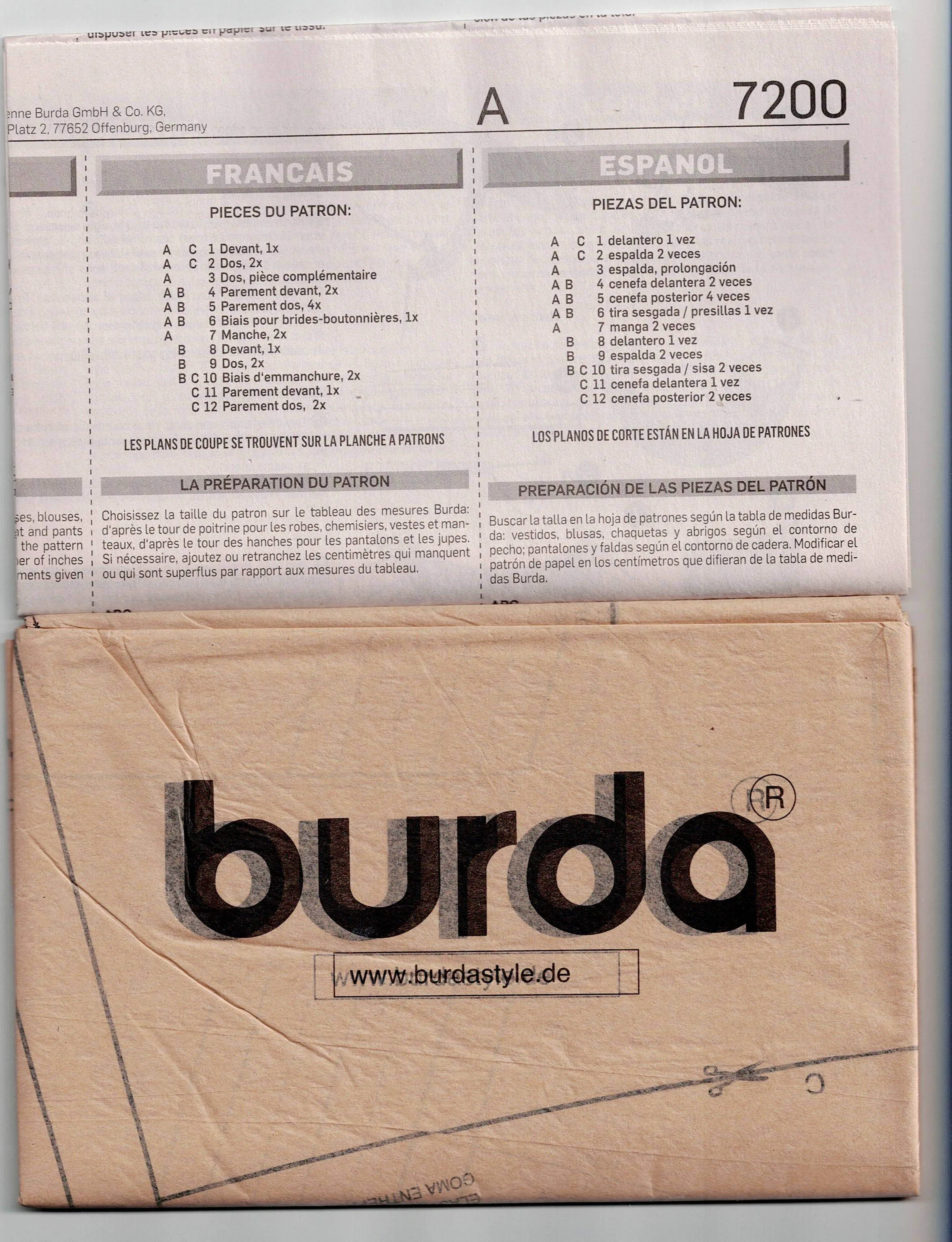 Burda 7200 Womens Round Yoked Raglan Sleeved Dress or Top Out Of Print Sewing Pattern Sizes 8 - 18 UNCUT Factory Folded