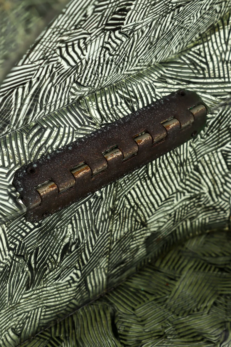 Crosshatch Tinsel Lucite Box Bag