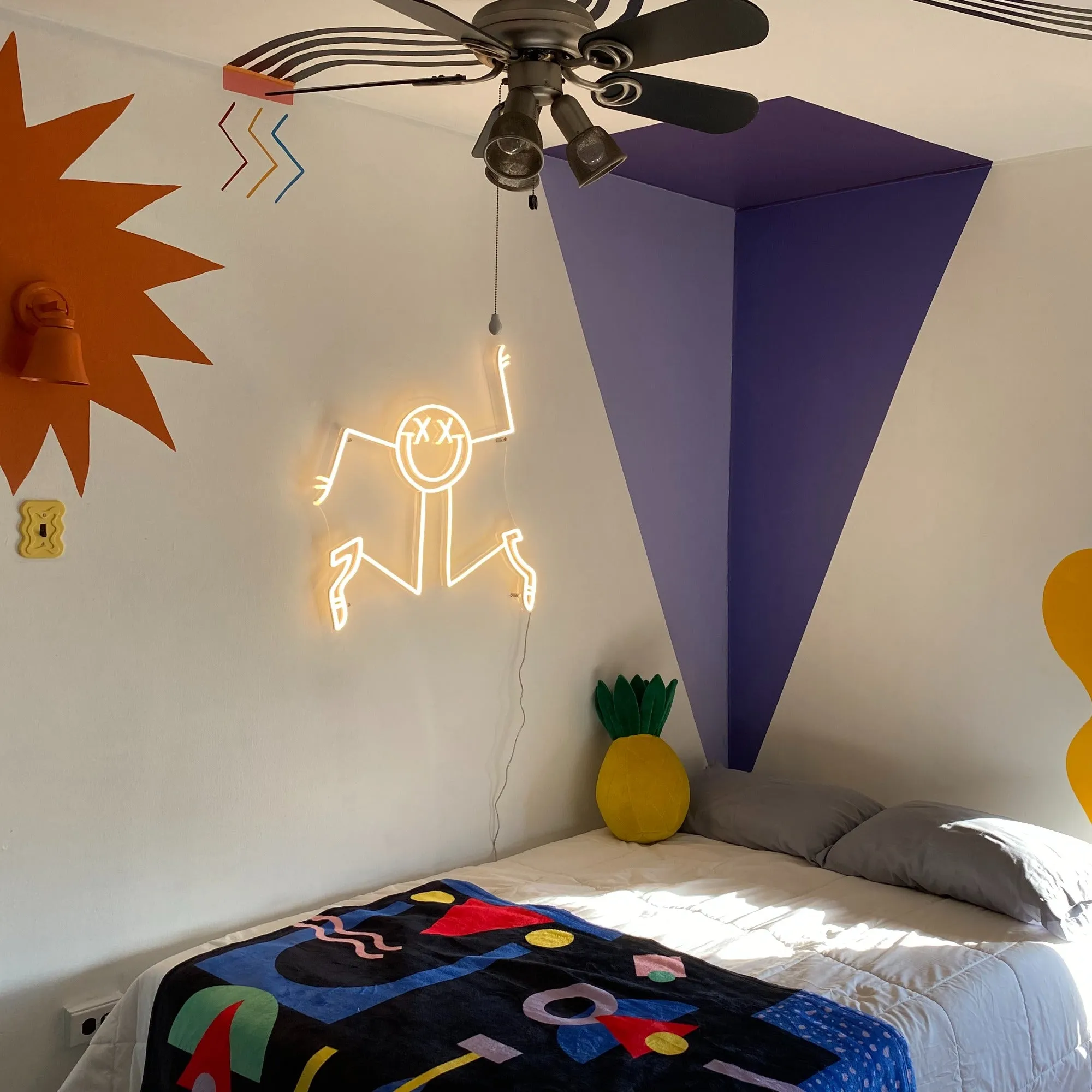 Dancing Lady by Smiley World x André Saraiva - LED neon sign