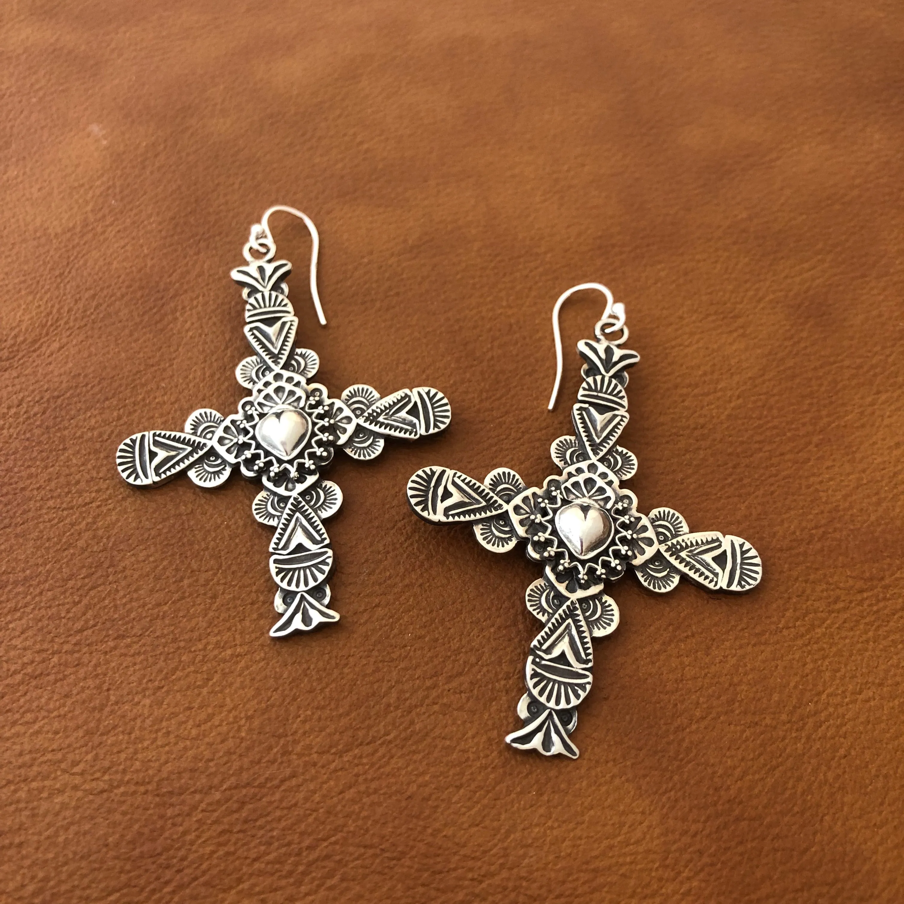 E38C Carmel Cross with Taos Heart Earrings