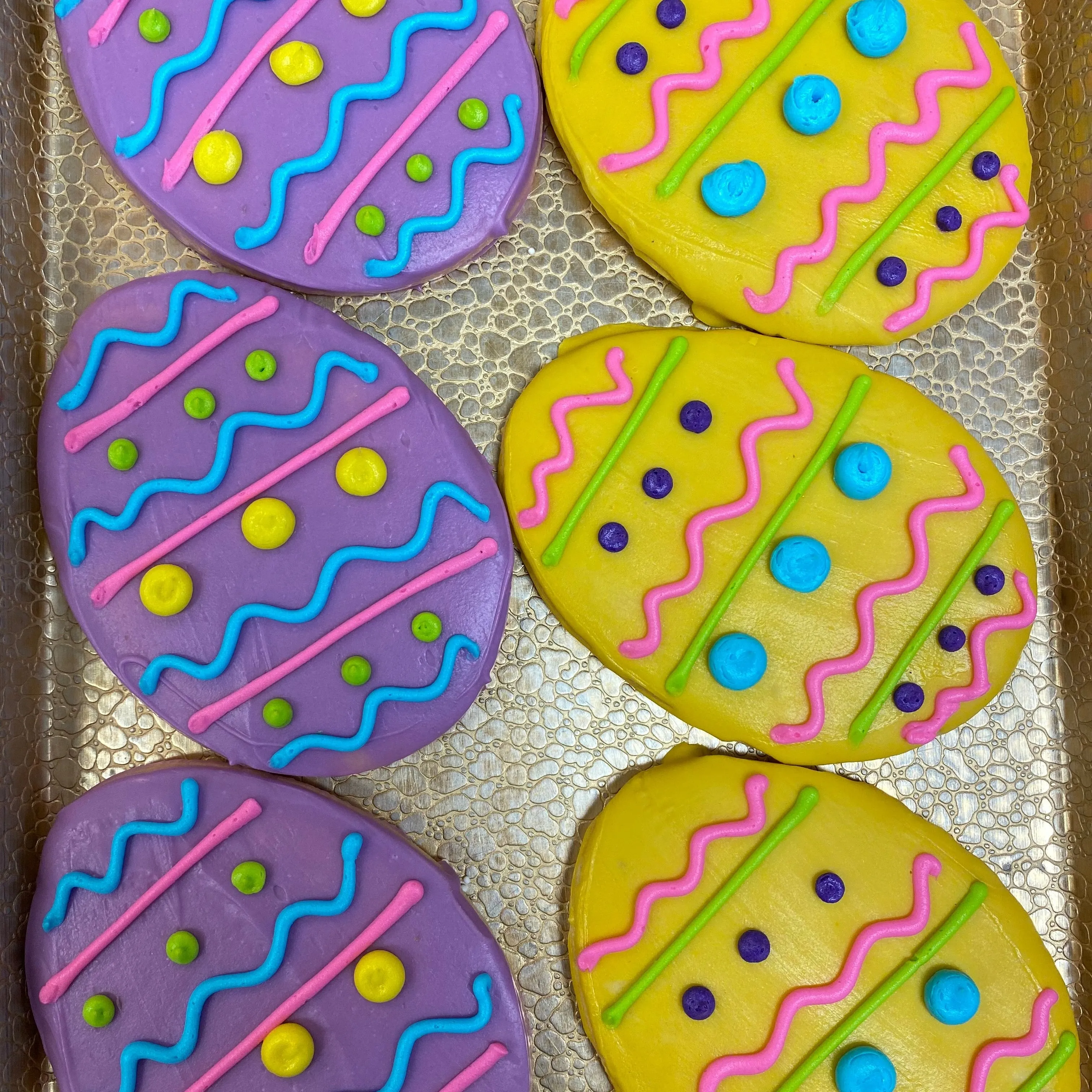 Easter Egg Decorated Cookie