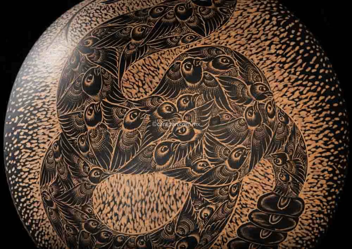 Engraved Gourd of Rattlesnake Exquisitely Decorated with Birds