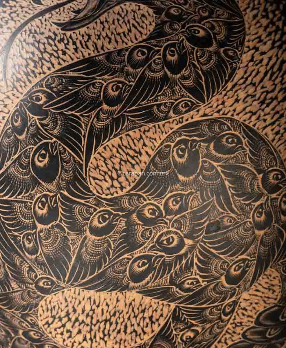 Engraved Gourd of Rattlesnake Exquisitely Decorated with Birds