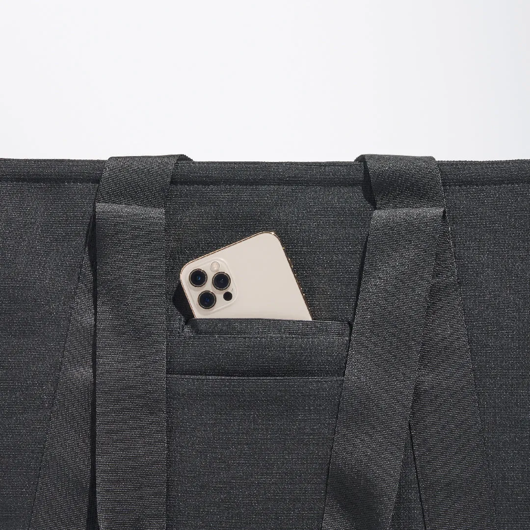 Everyday Carrier in Black
