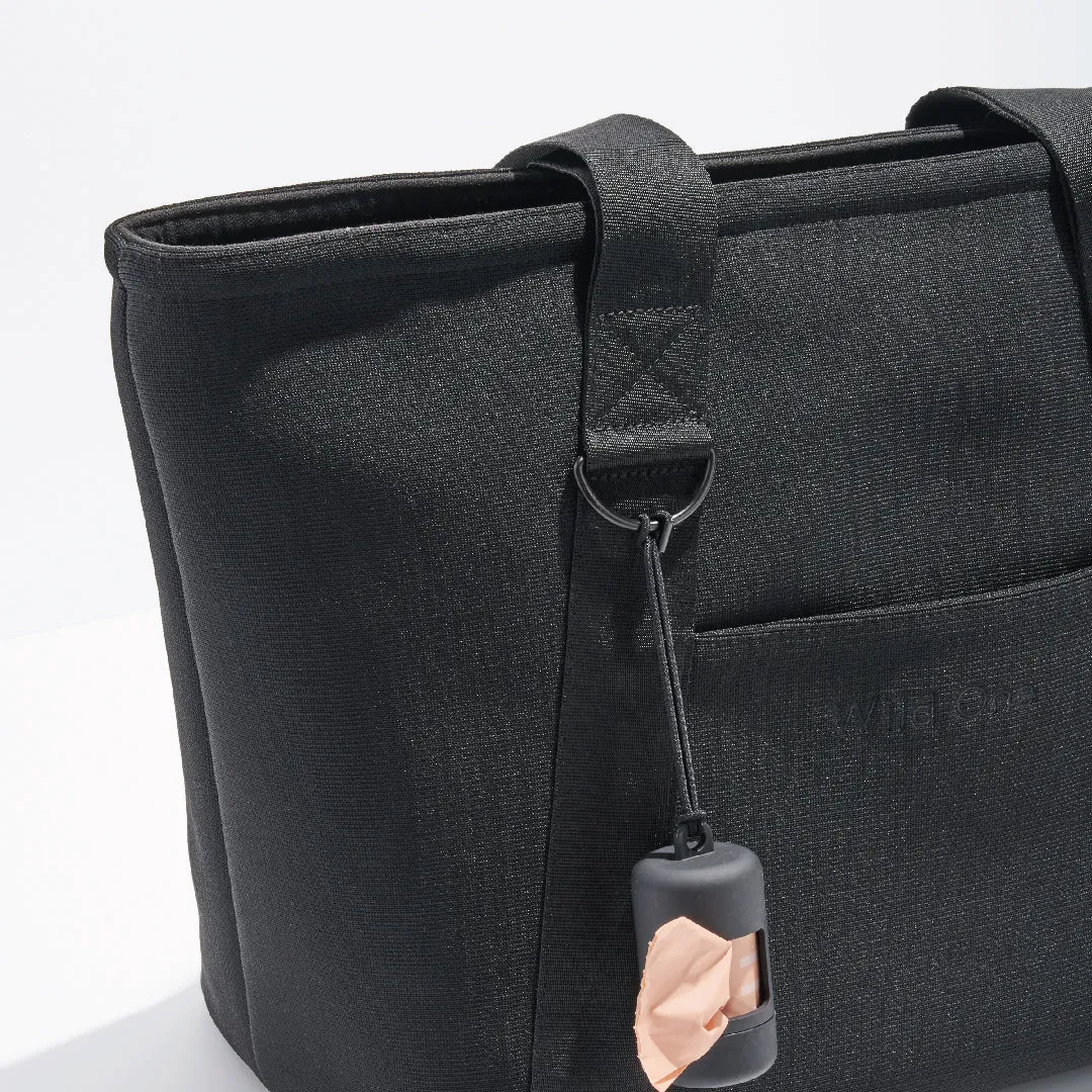 Everyday Carrier in Black