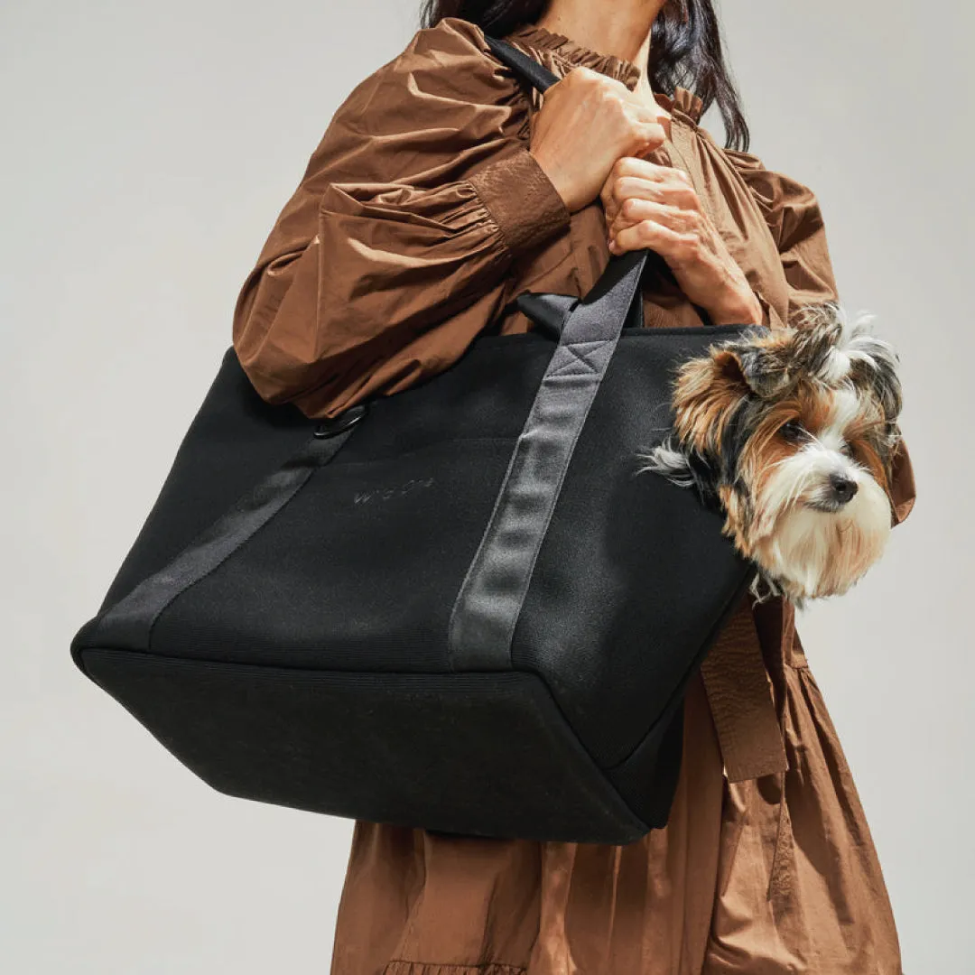 Everyday Carrier in Black
