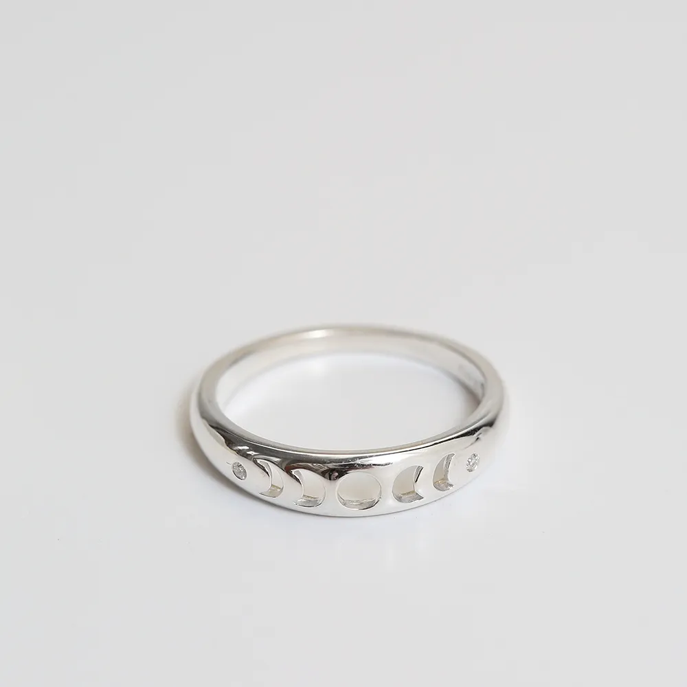 EVERYDAY MOON PHASE RING