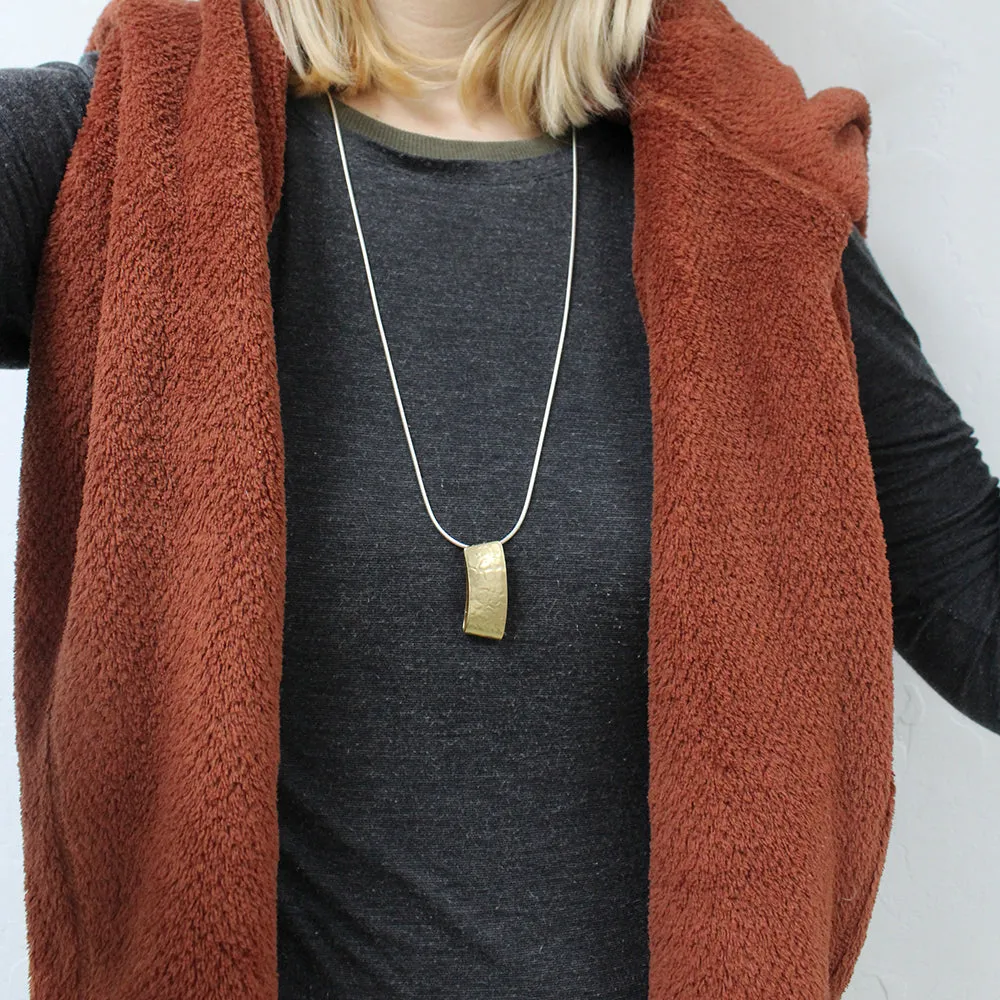Folded Arc Long Necklace