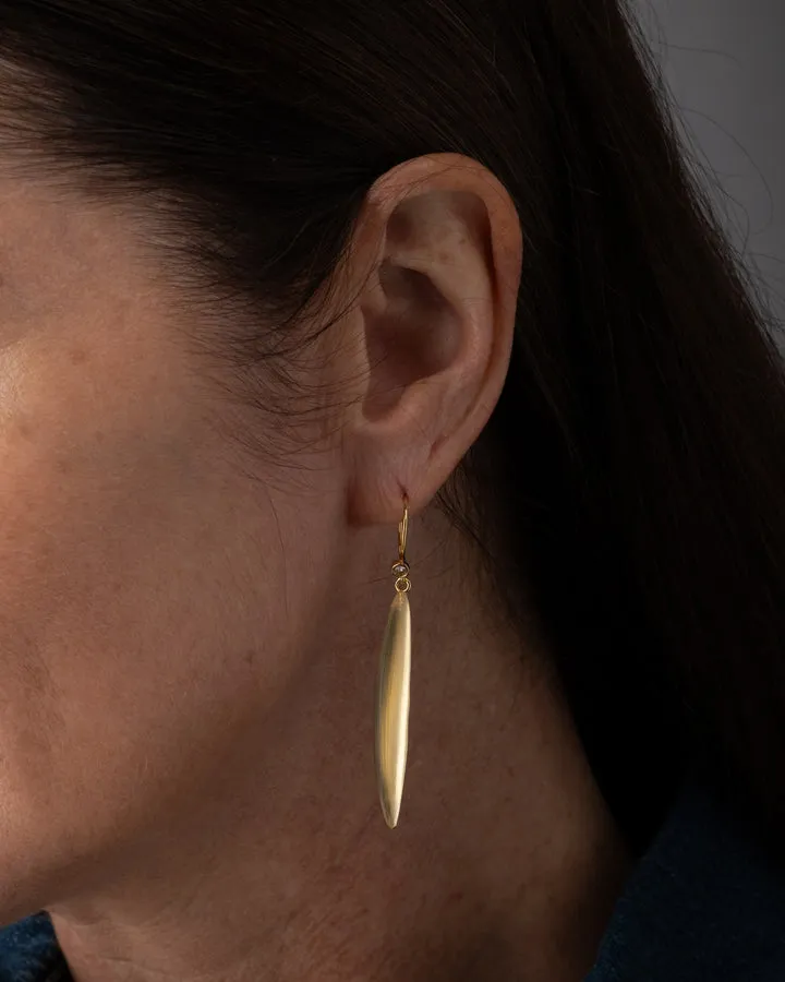 Gold Lucite Sliver Wire Earring