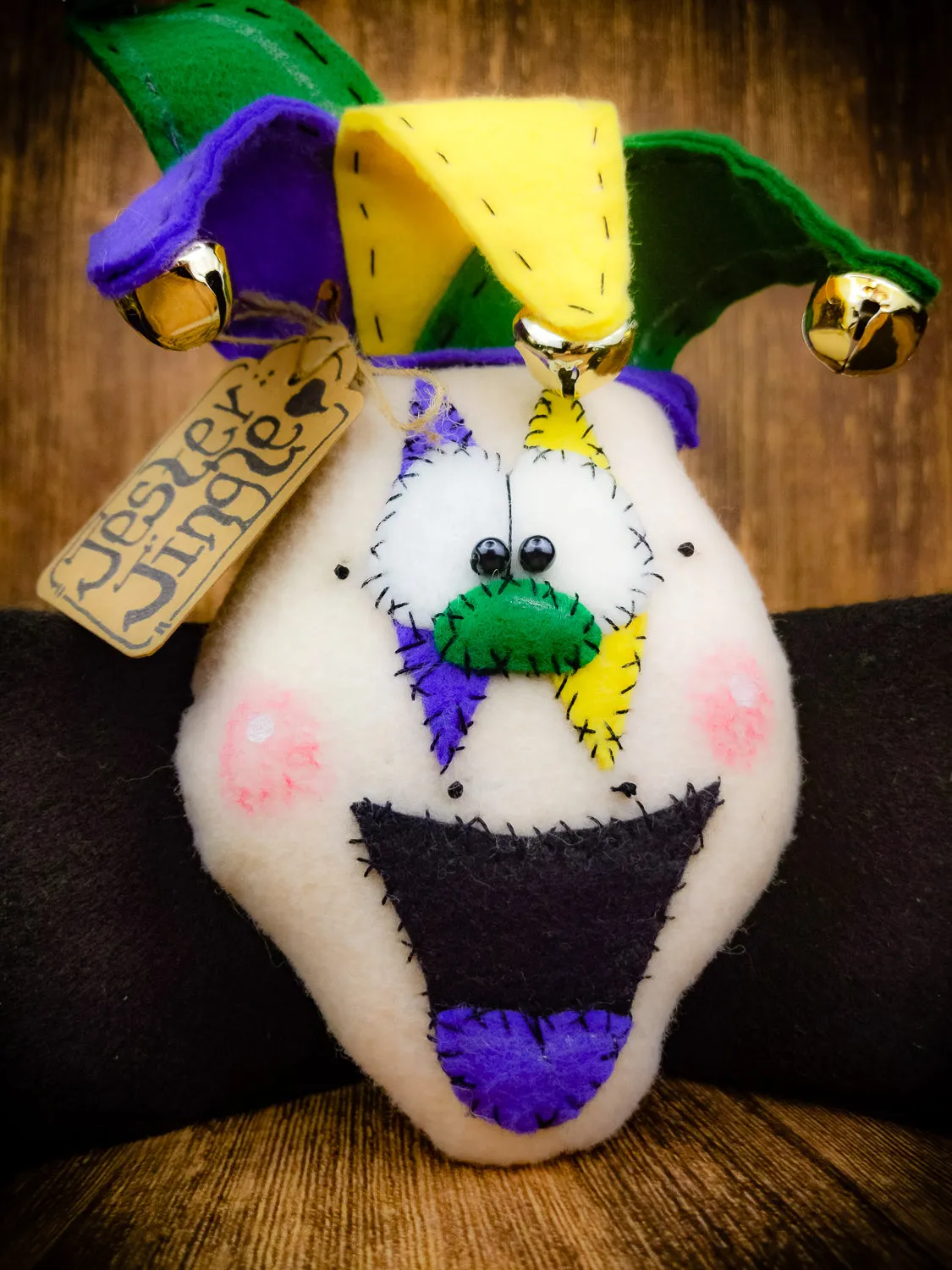 Jester Jingle - Mardi Gras Primitive