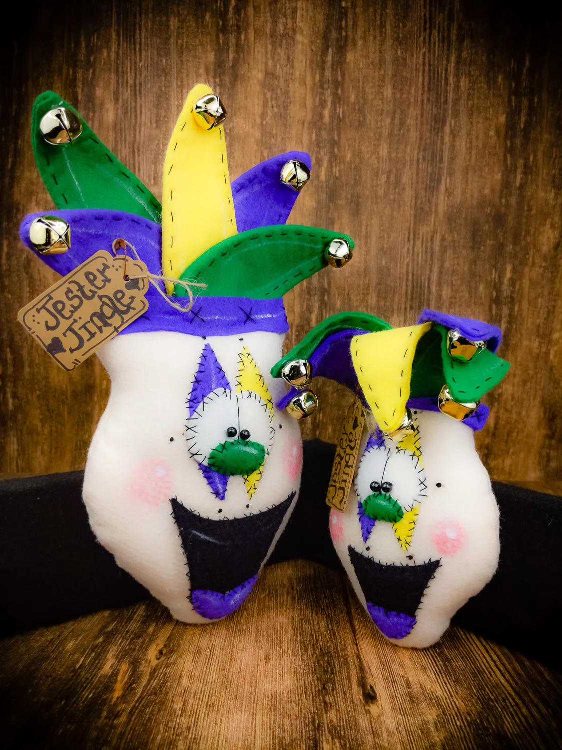 Jester Jingle - Mardi Gras Primitive