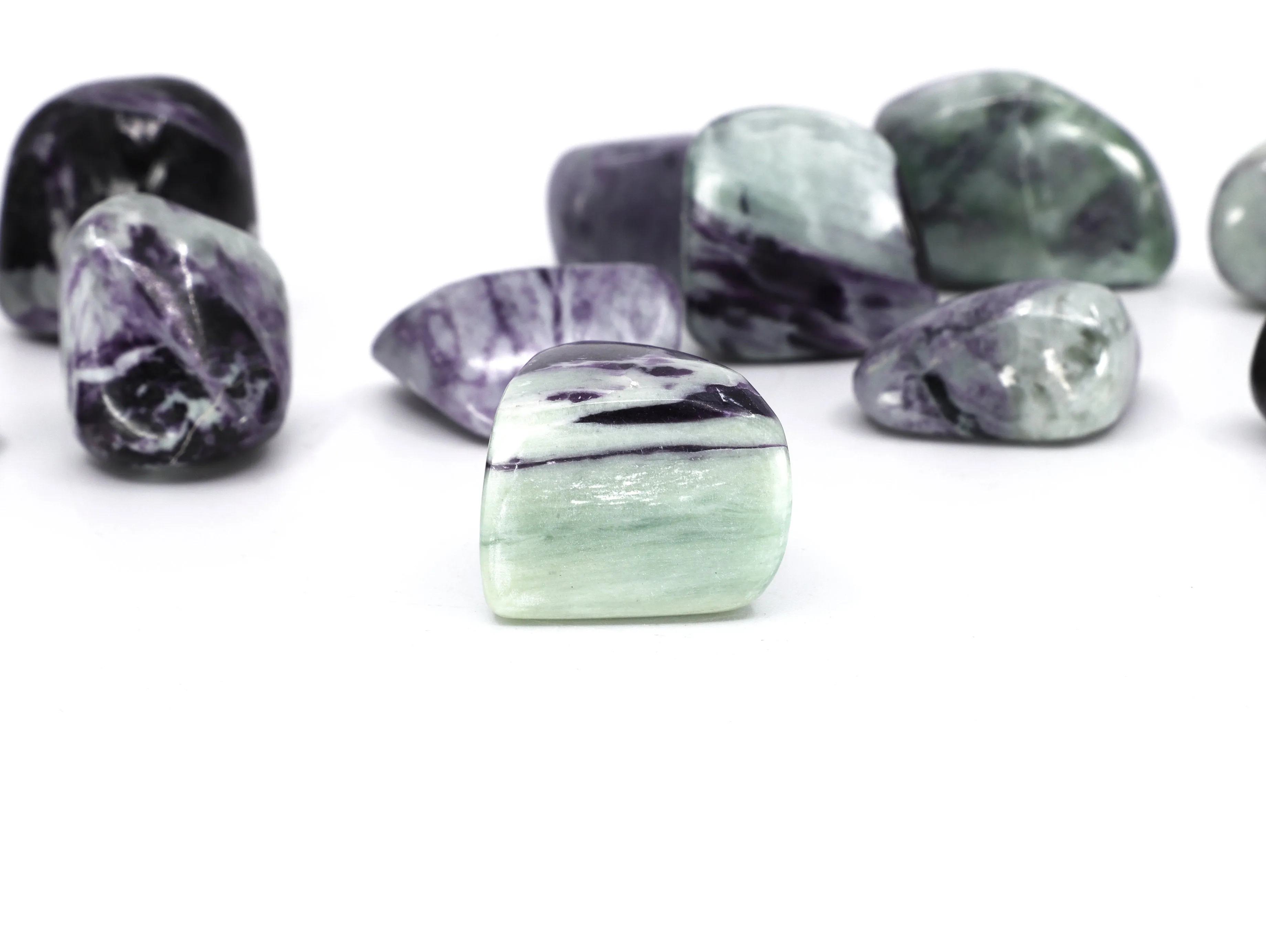 Kammererite gemstone
