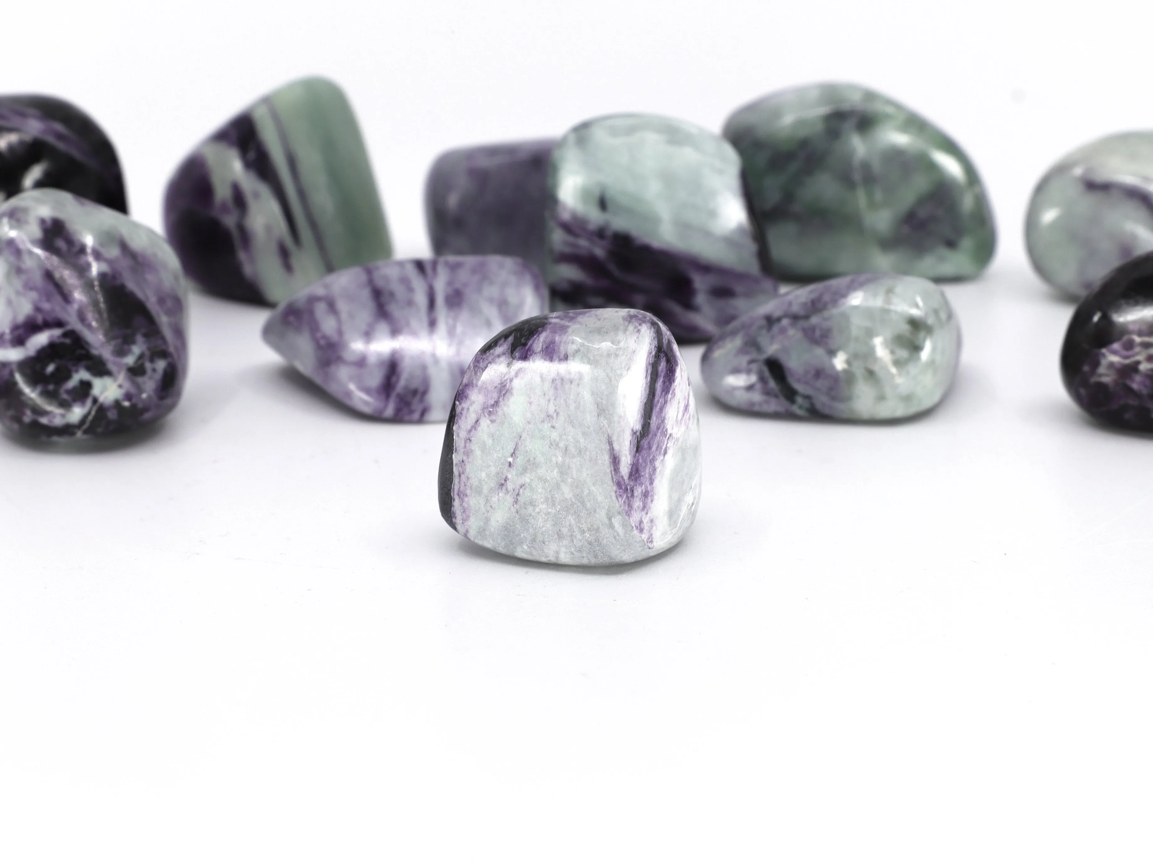 Kammererite gemstone