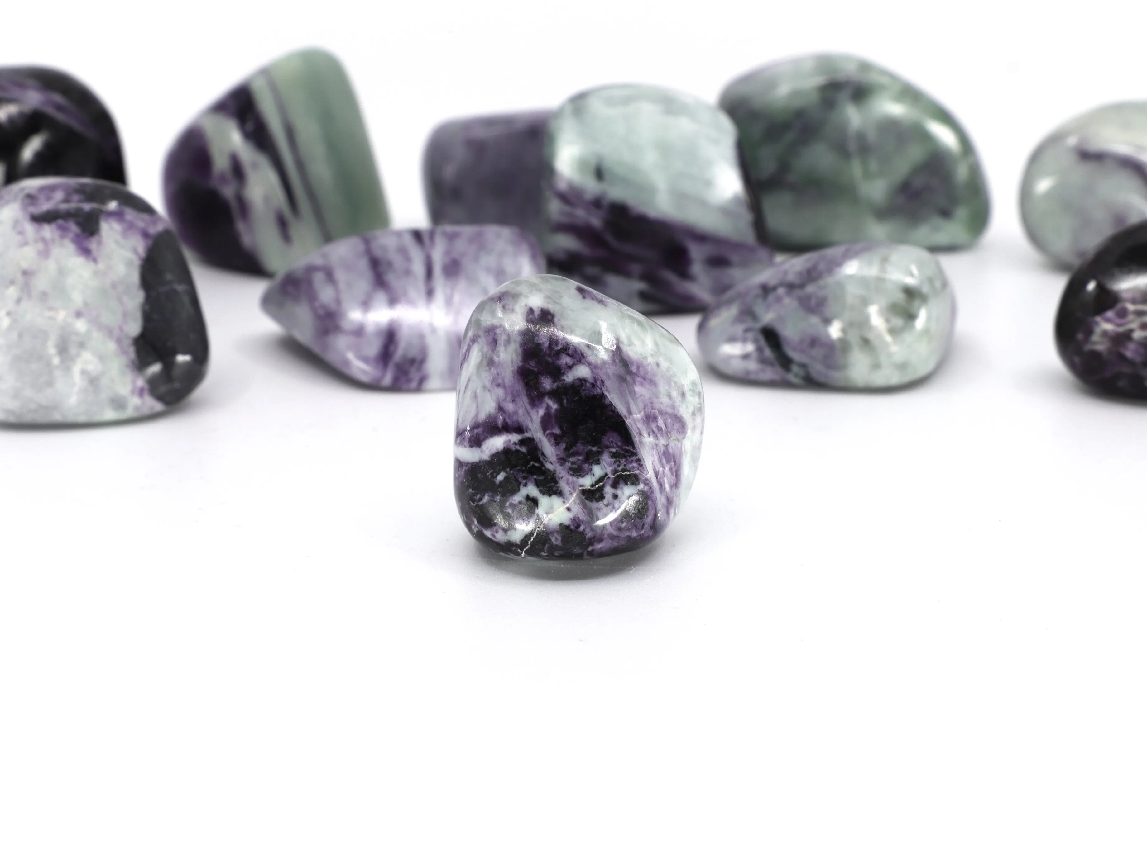 Kammererite gemstone