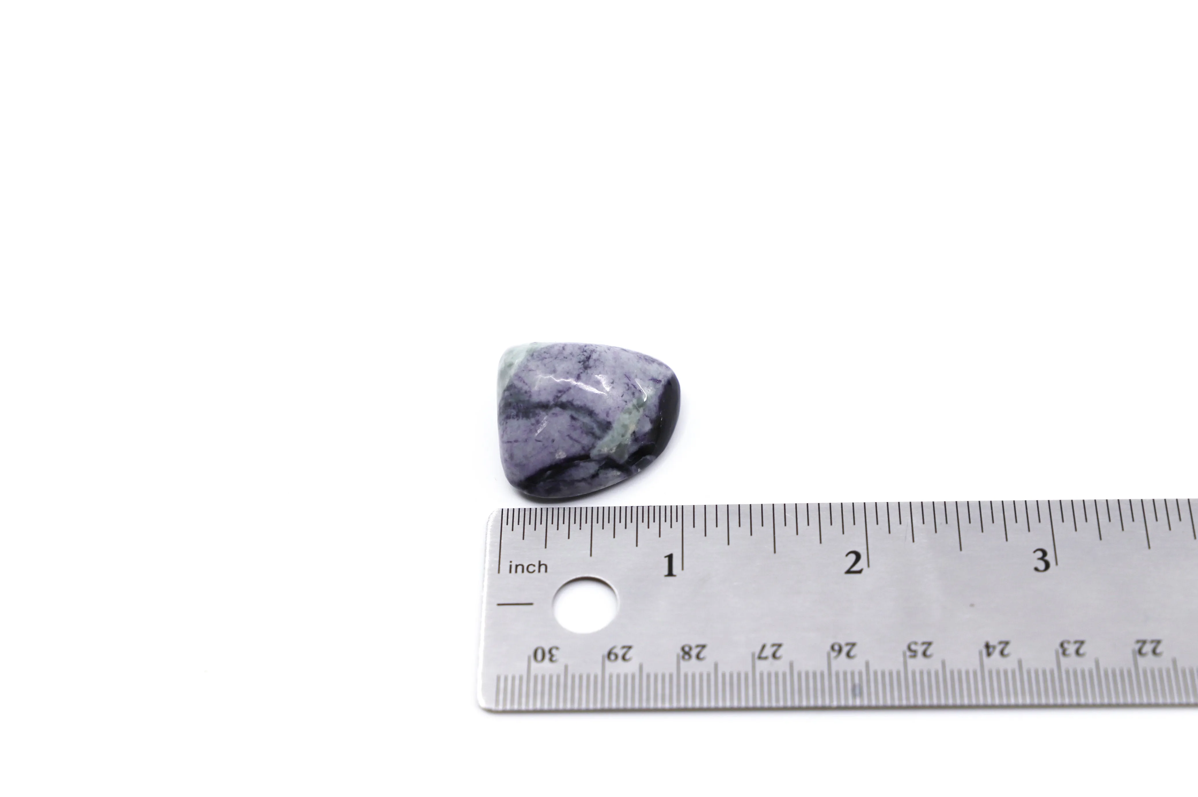 Kammererite gemstone