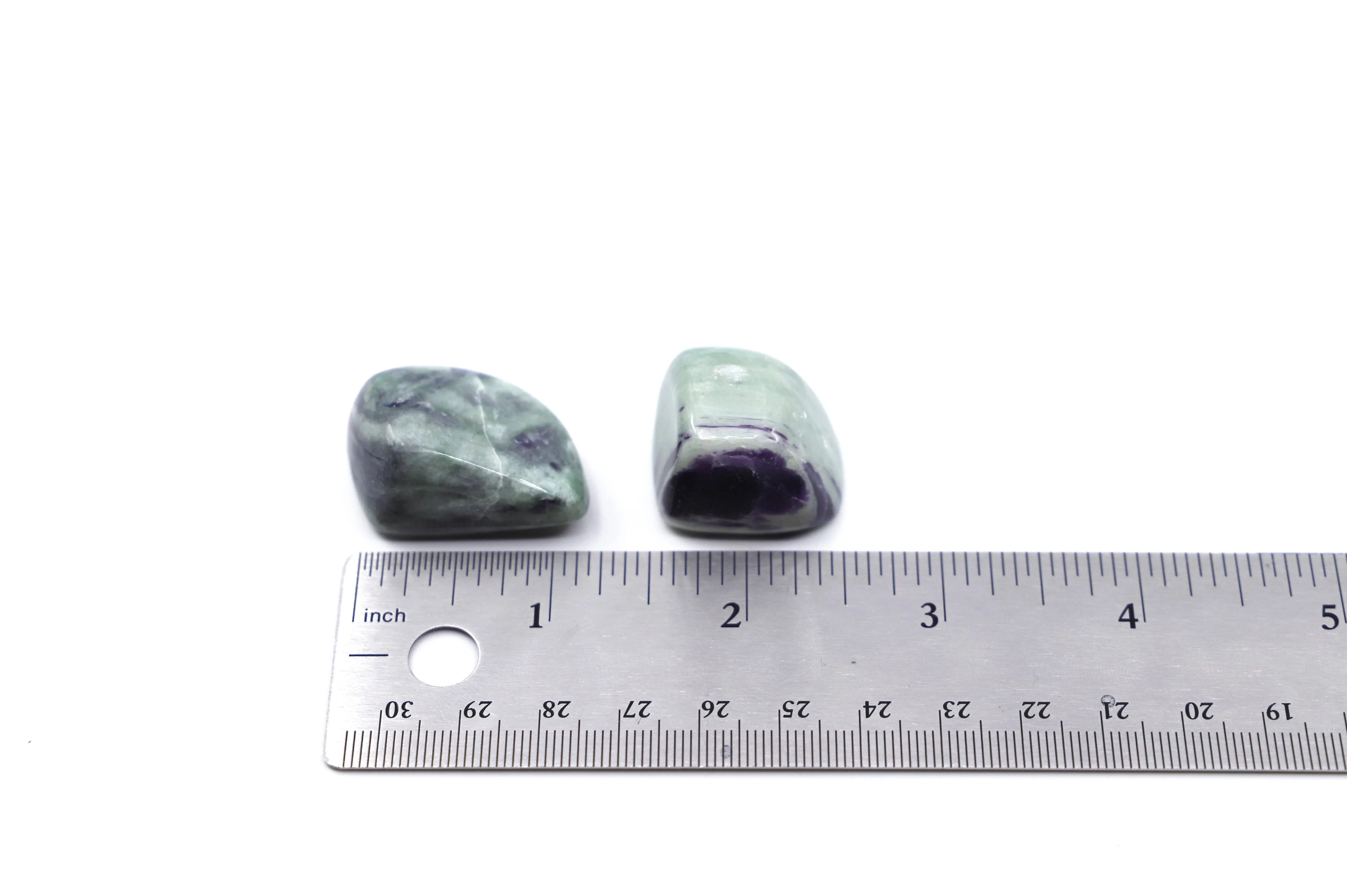 Kammererite gemstone