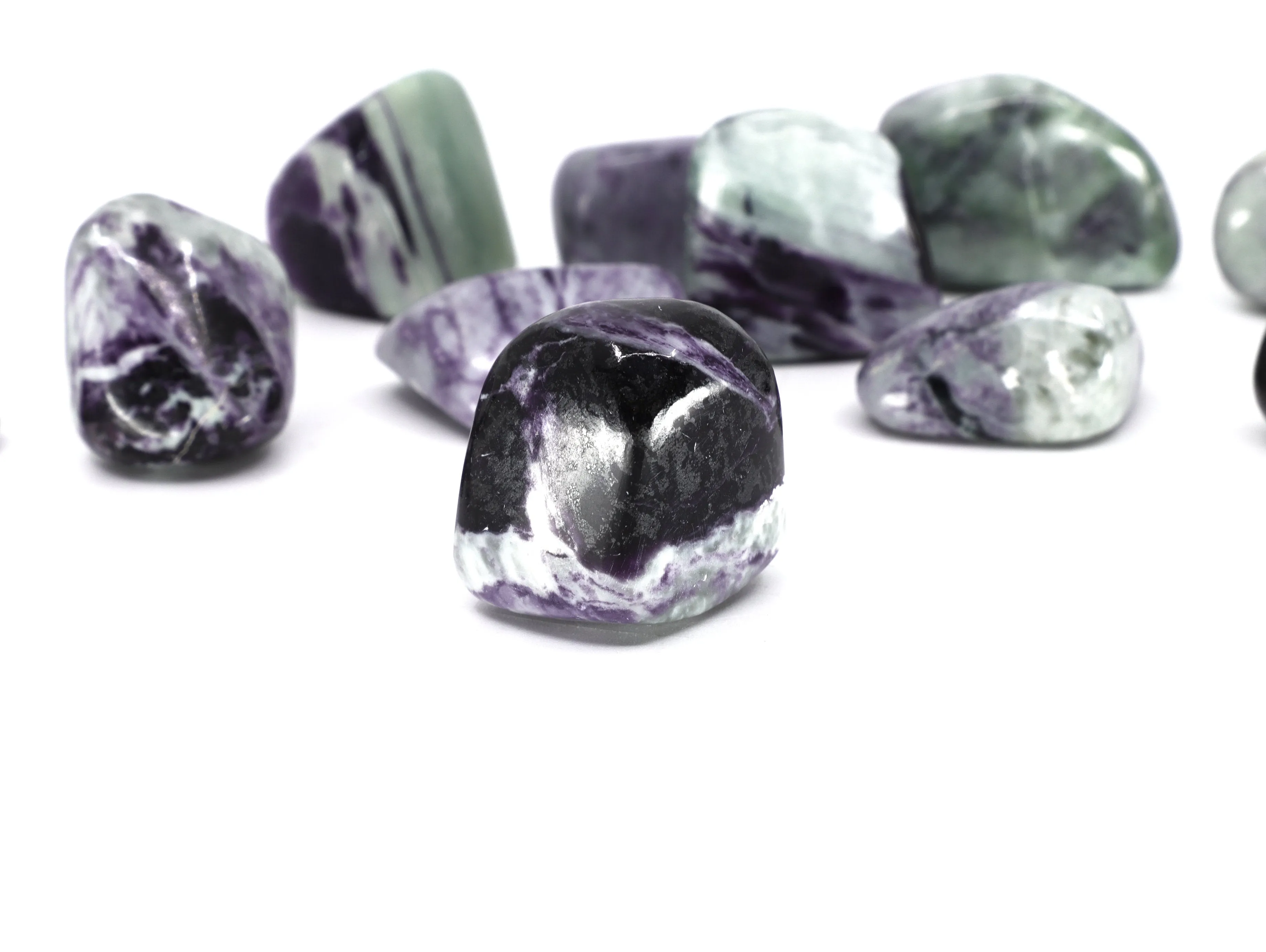 Kammererite gemstone