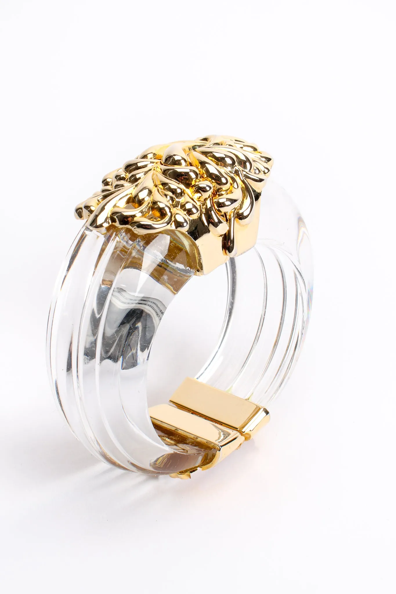 Lucite Chrysanthemum Bracelet