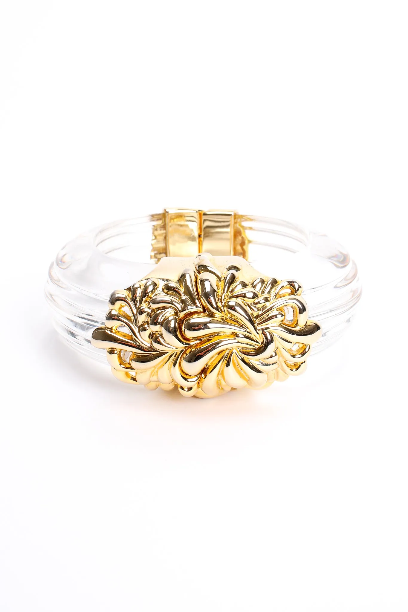 Lucite Chrysanthemum Bracelet