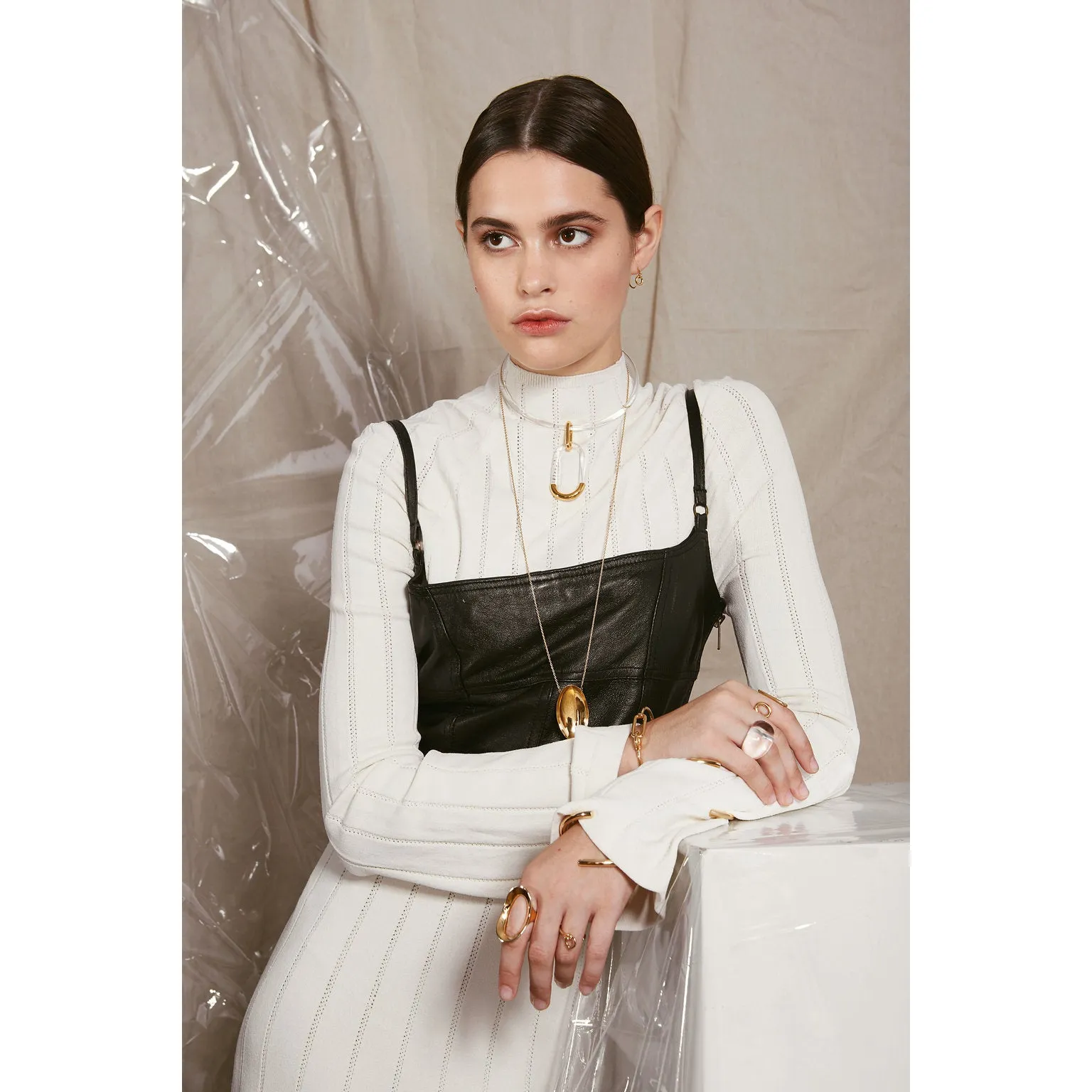 Lucite Link Collar in Gold and Red