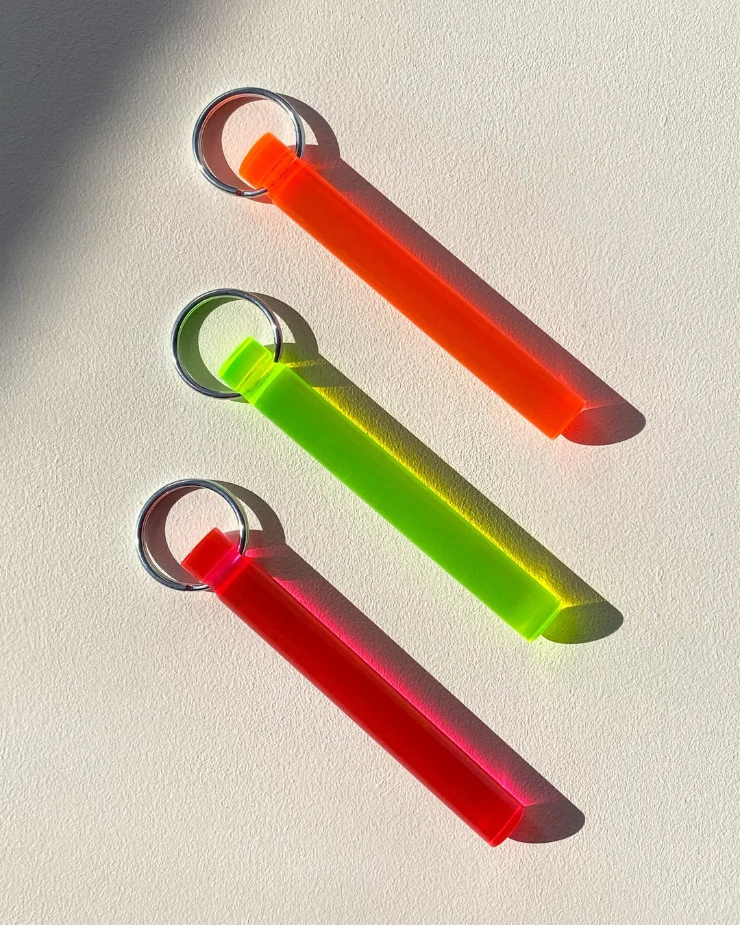LUCITE ROD KEYCHAIN