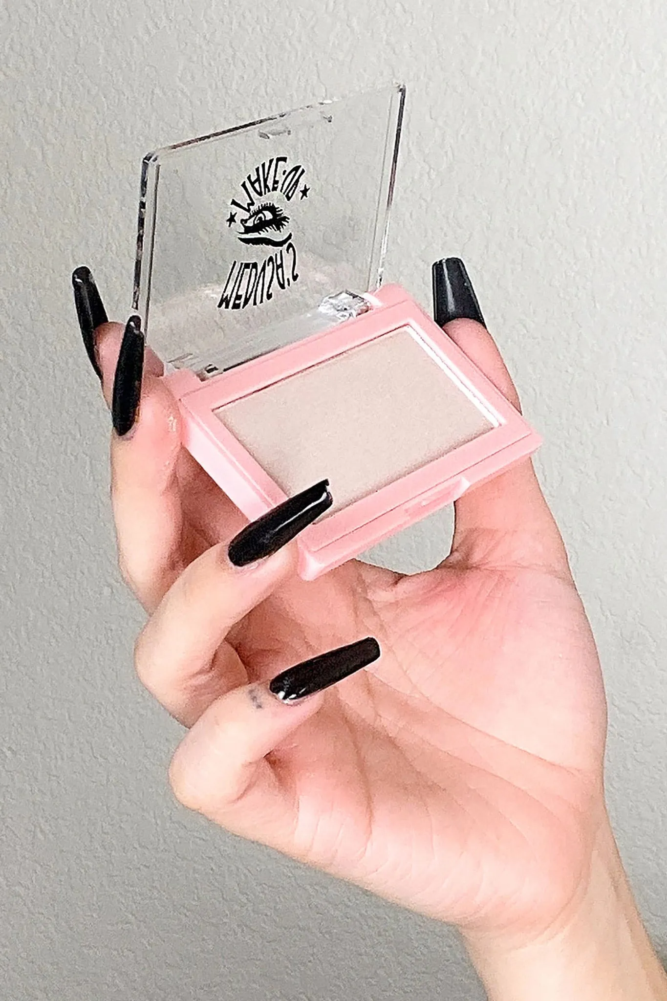 Luminous Highlighter Powder