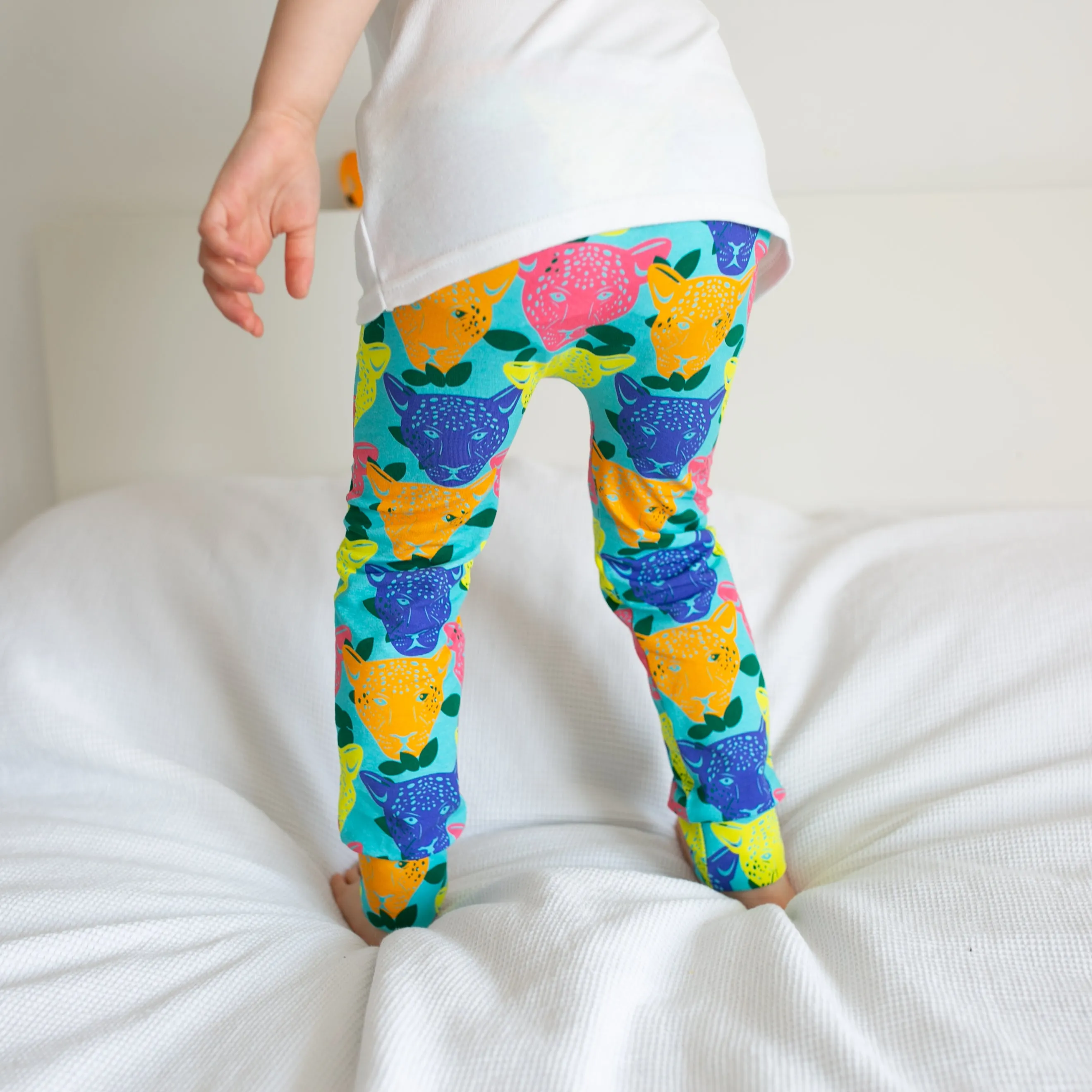 Luminous Leopard Print Leggings