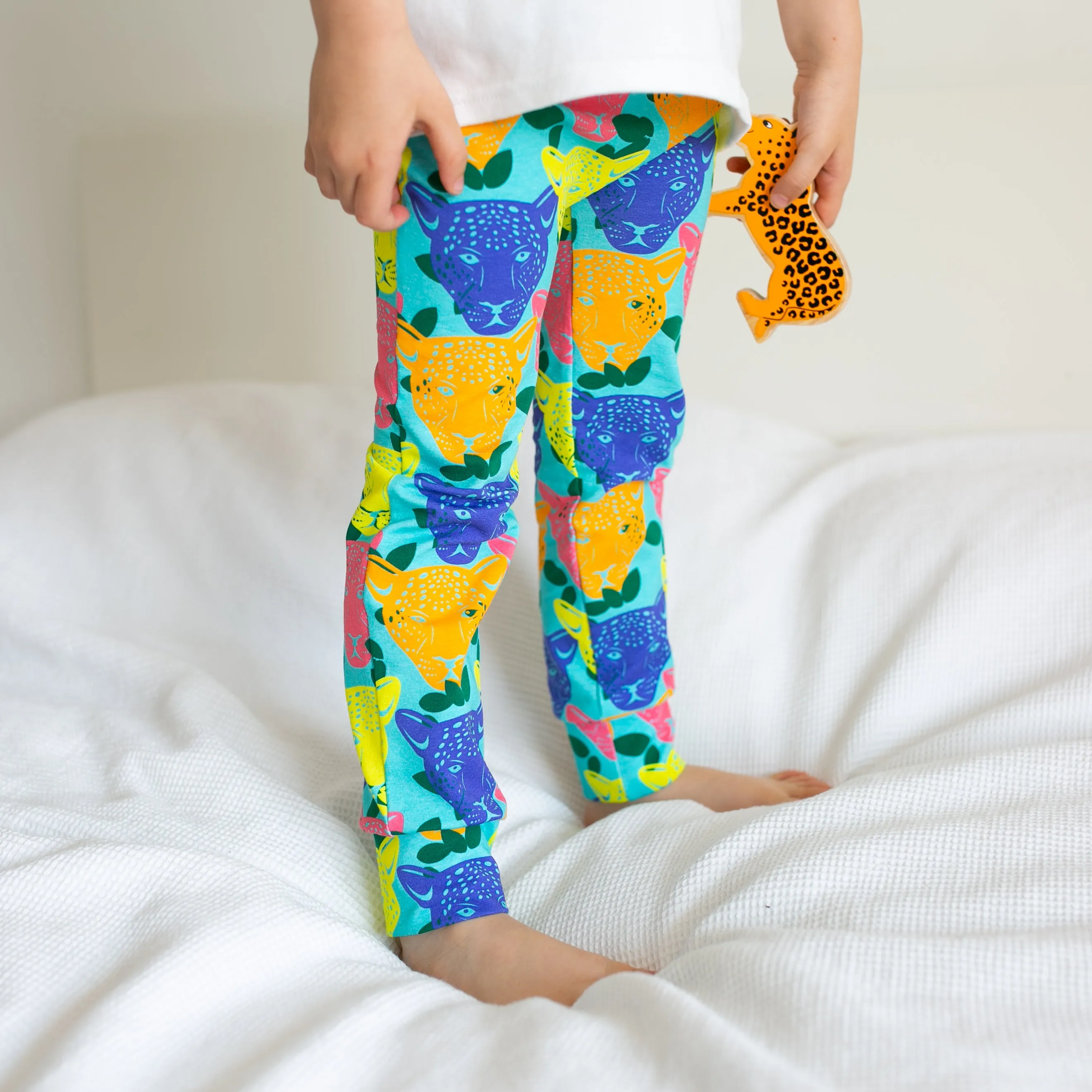 Luminous Leopard Print Leggings