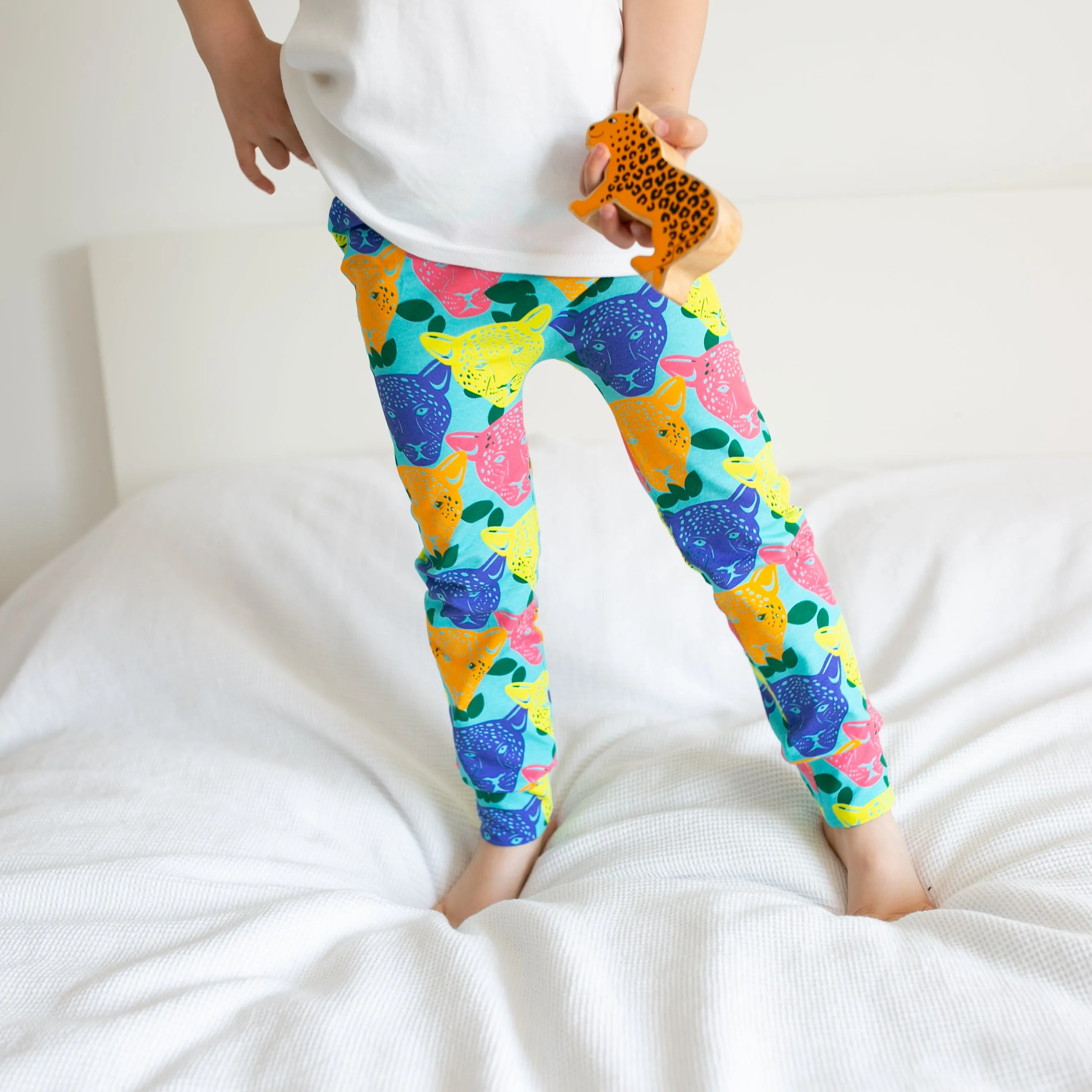 Luminous Leopard Print Leggings