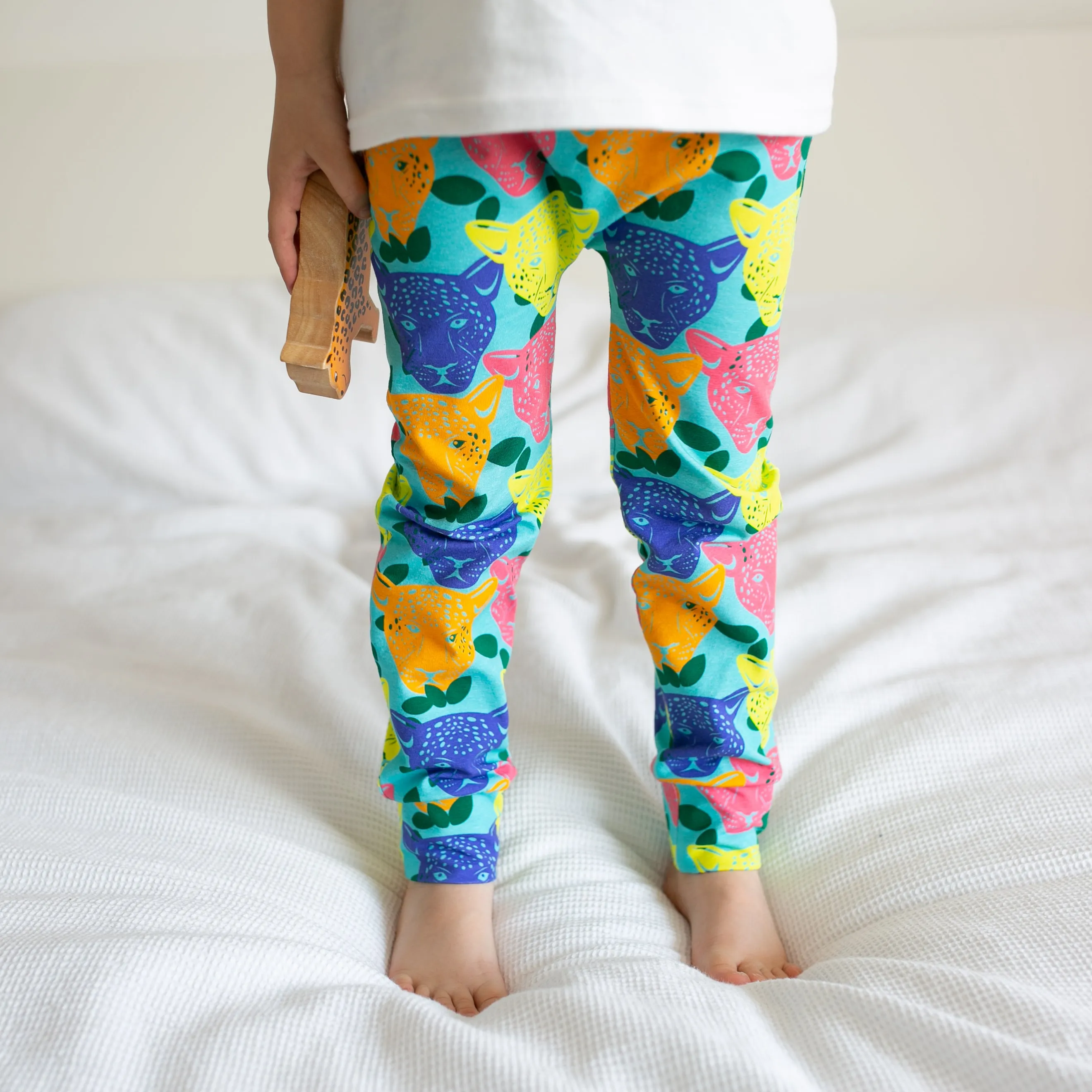 Luminous Leopard Print Leggings