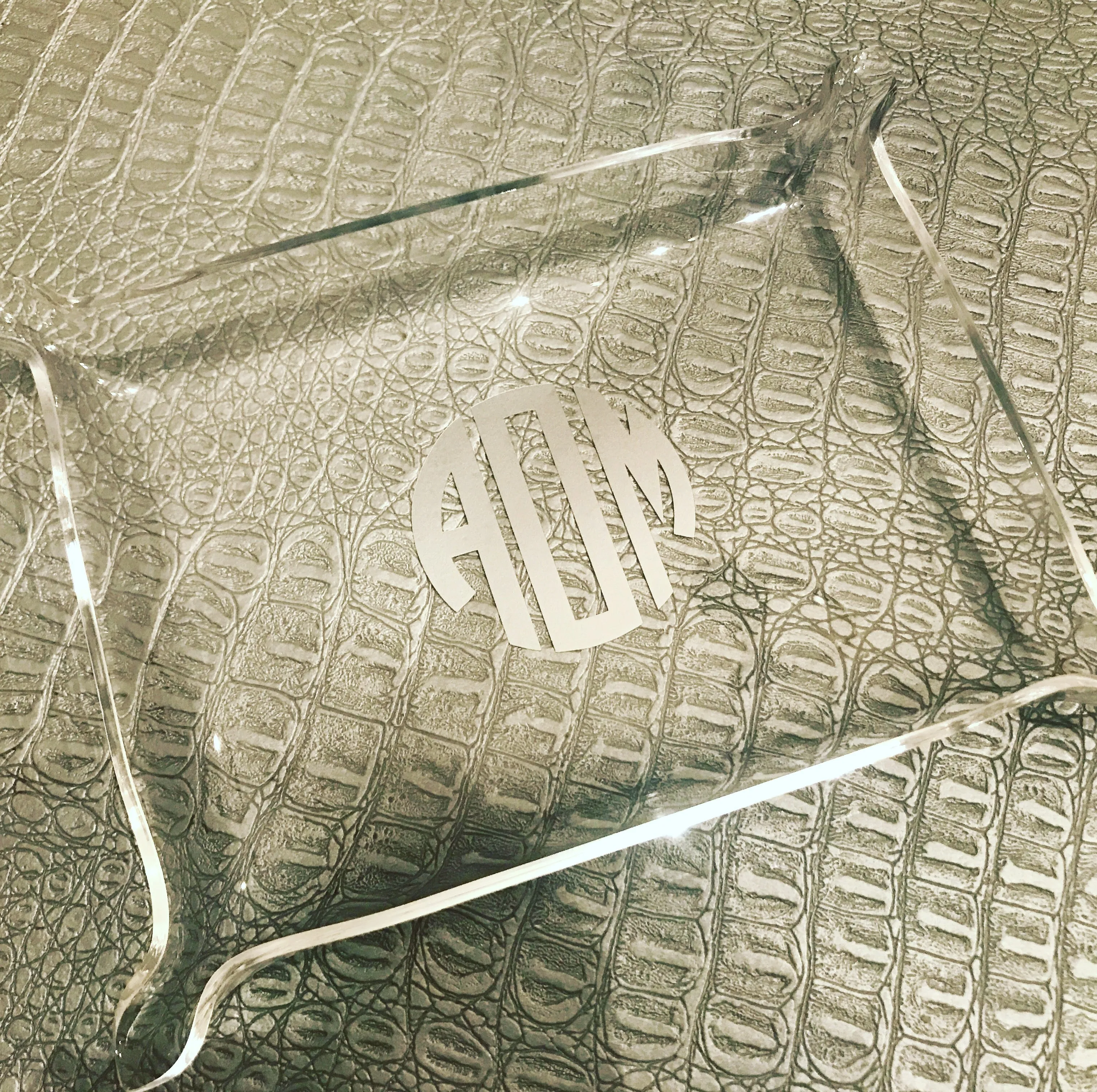 Medium Pinched tray