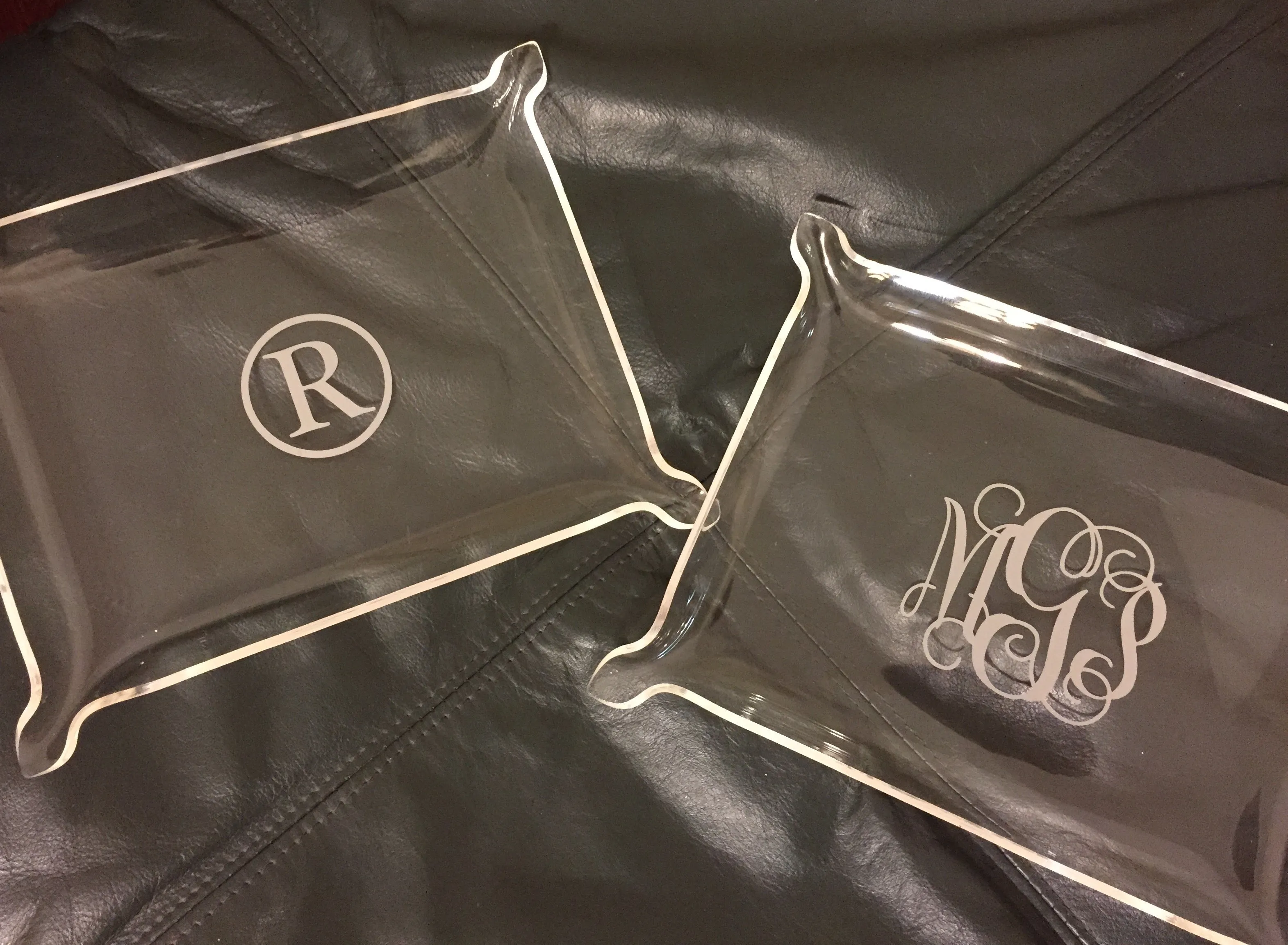 Medium Pinched tray