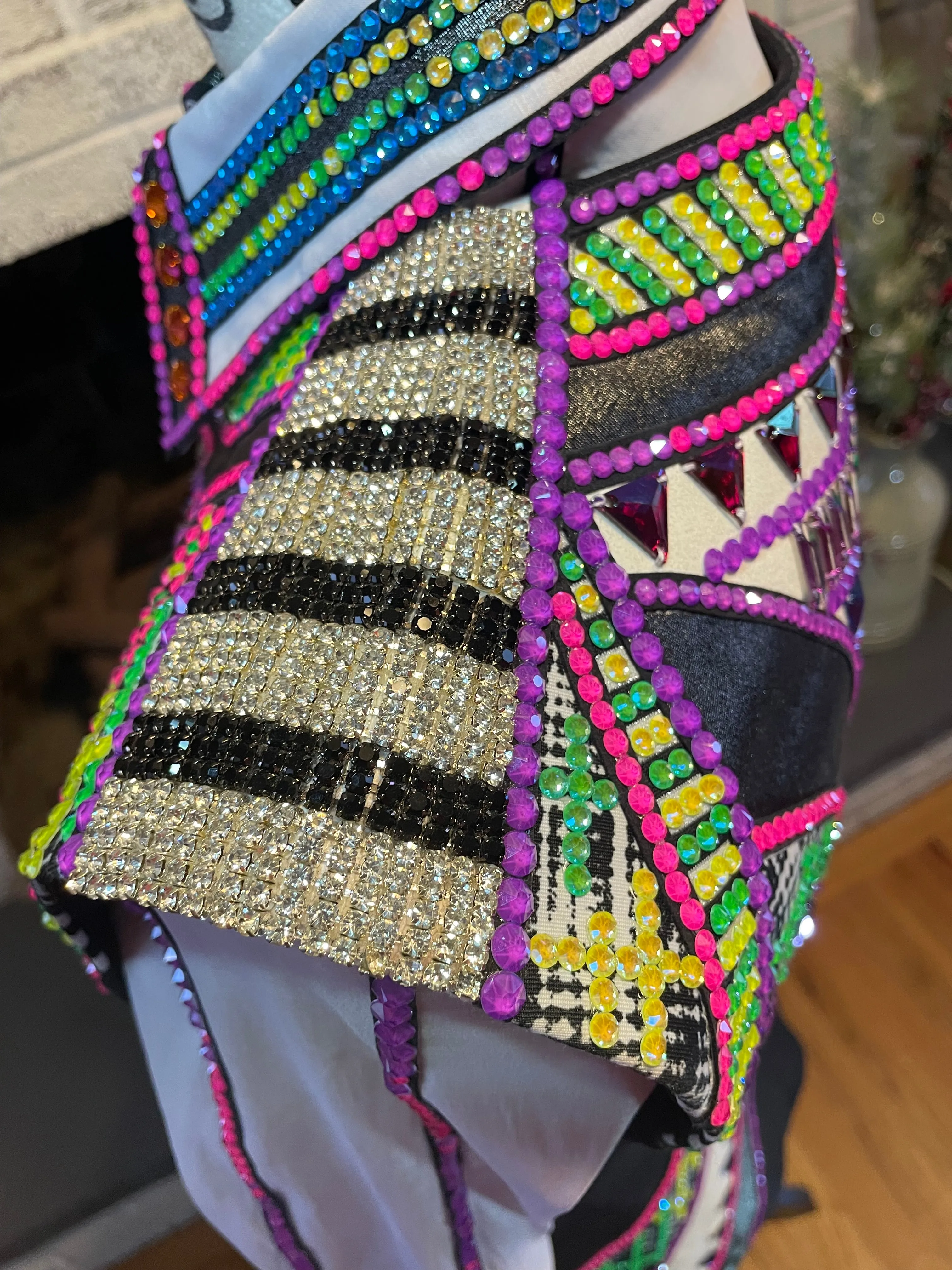 Medium Unbridled Couture vest set