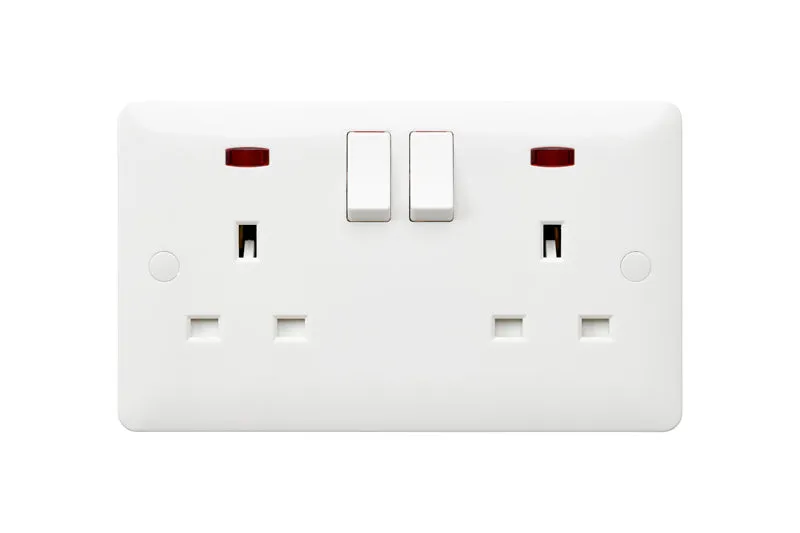 MK Base MB2647WHI White Moulded 13A 2G SP Switched Socket   Neon