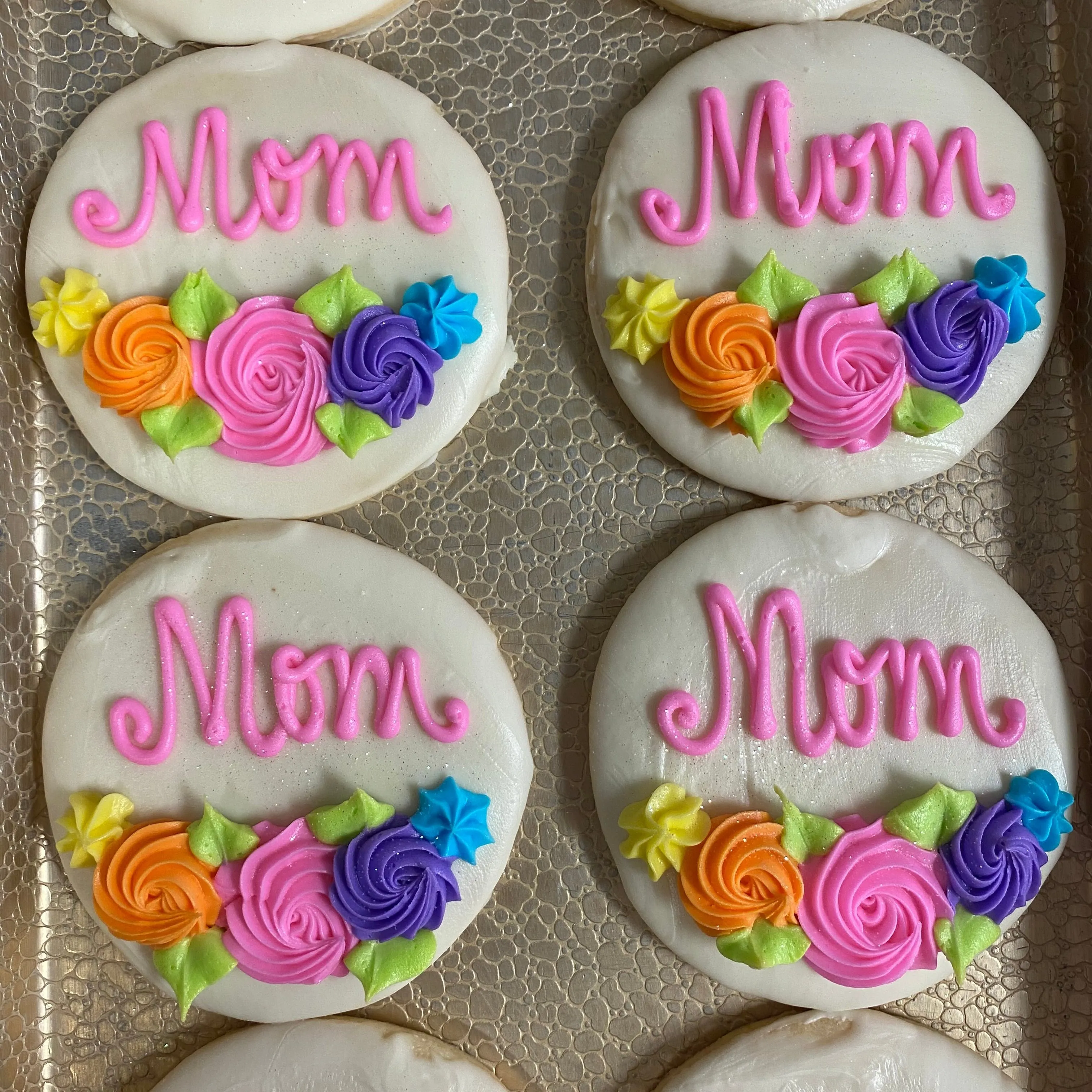 Mom Bouquet Decorated Cookie