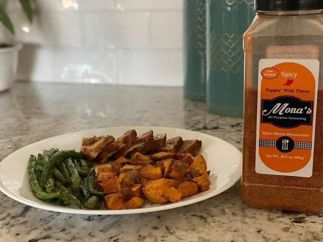 Mona's All Purpose Seasoning 20.5 oz.-3 Flavors Available