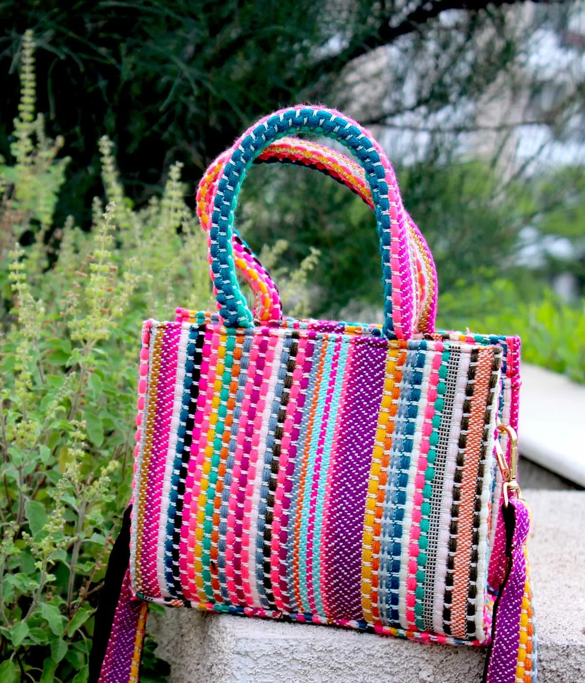 MULTIHUED WEAVED SMALL TOTE BAG