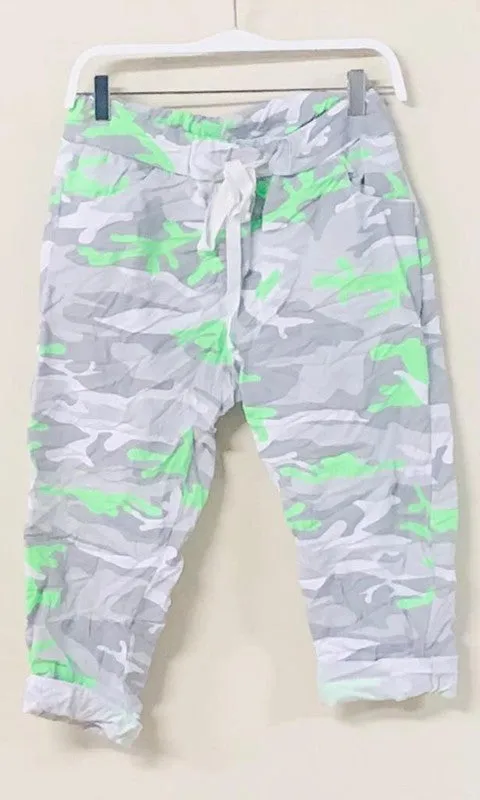 Neon Camouflage Print Crinkle Capri Jogger