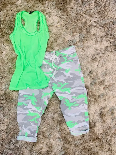 Neon Camouflage Print Crinkle Capri Jogger
