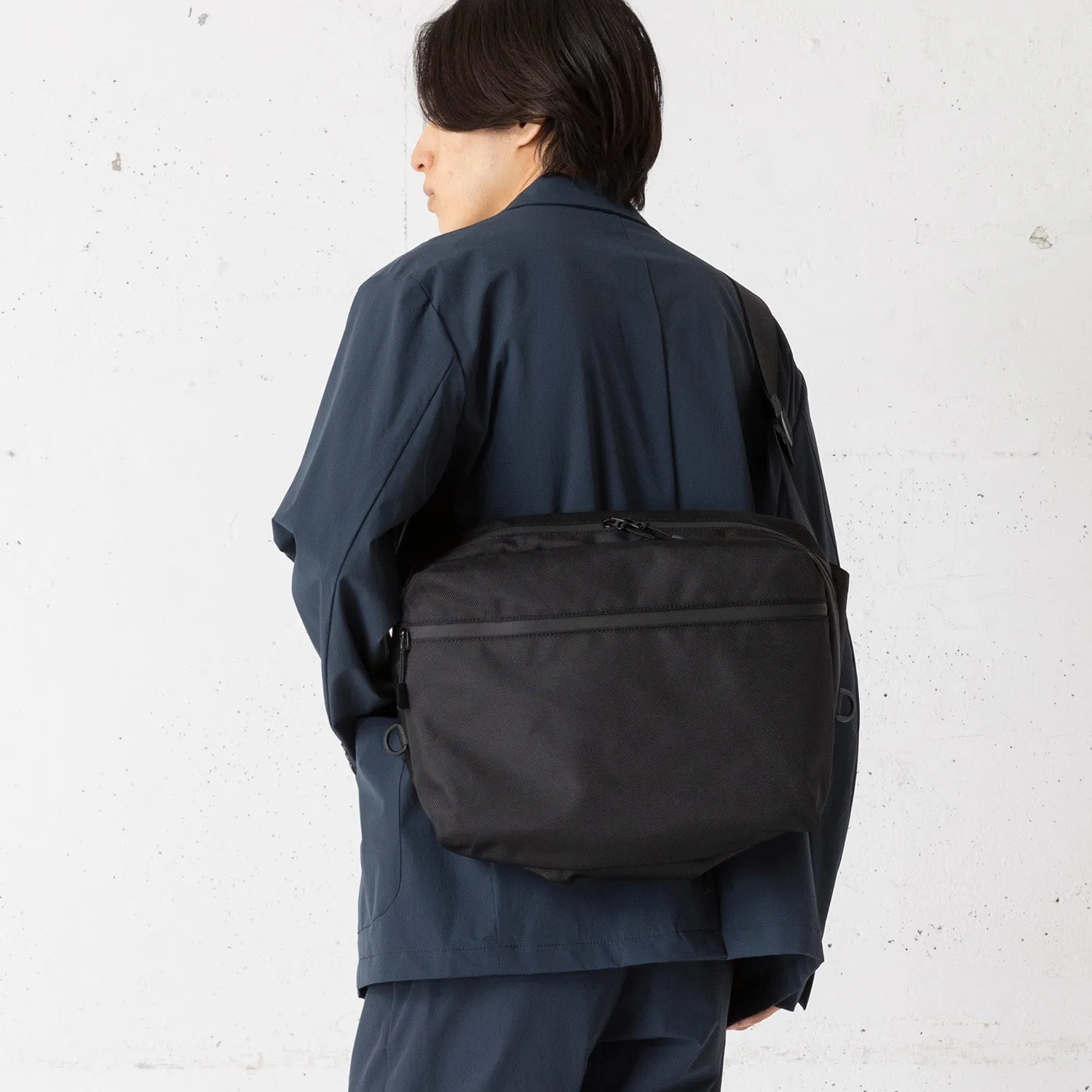 NoiR | ノアール　Luminous shoulder