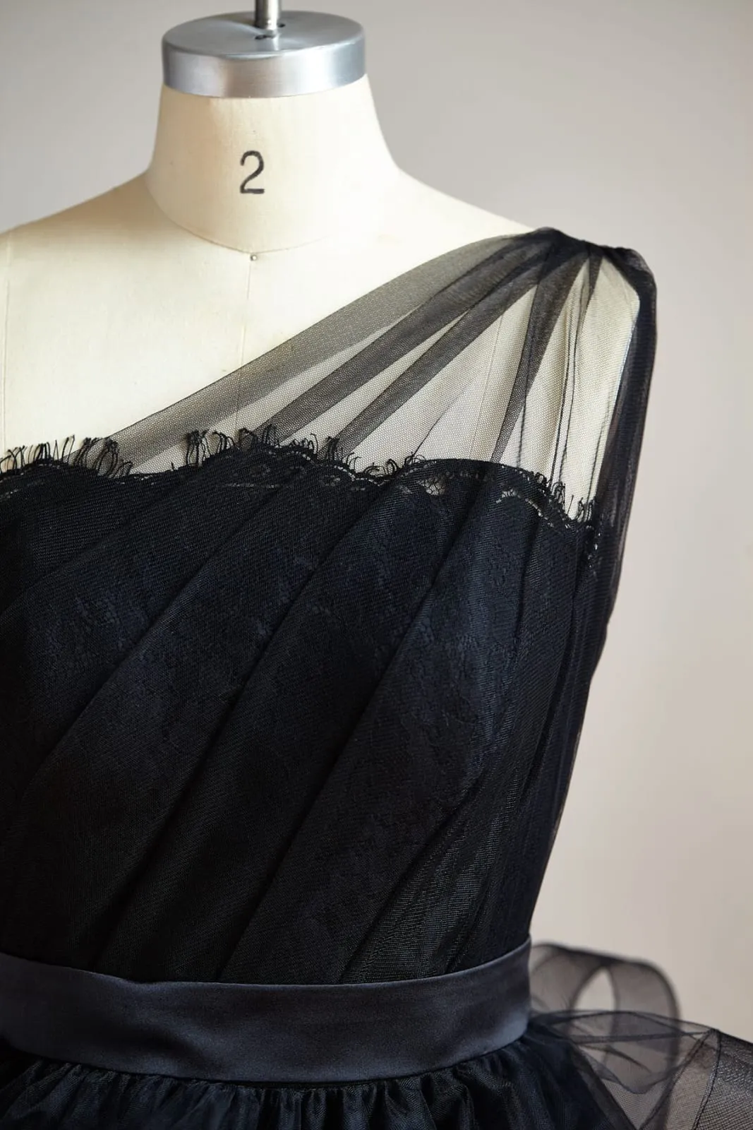 One Shoulder Black Lace Tulle Short Knee Prom Dress Cocktail Party Dress