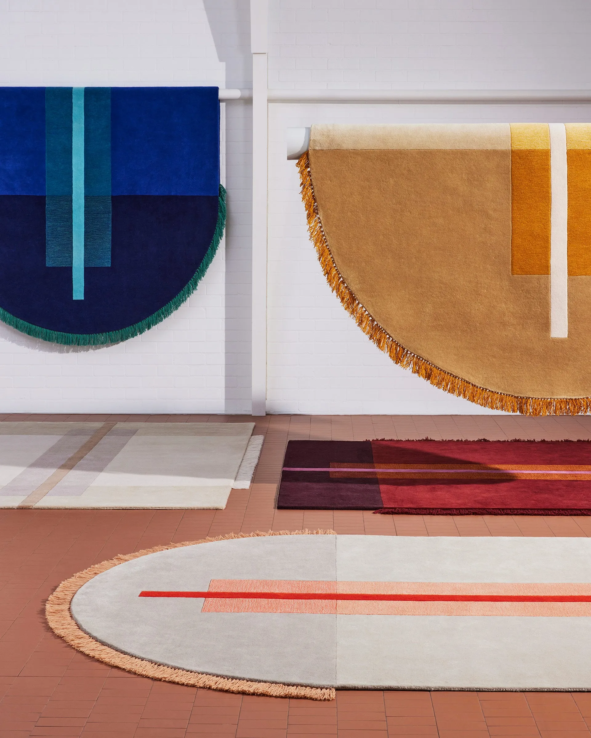 Overlay Rug - Circle Mustard
