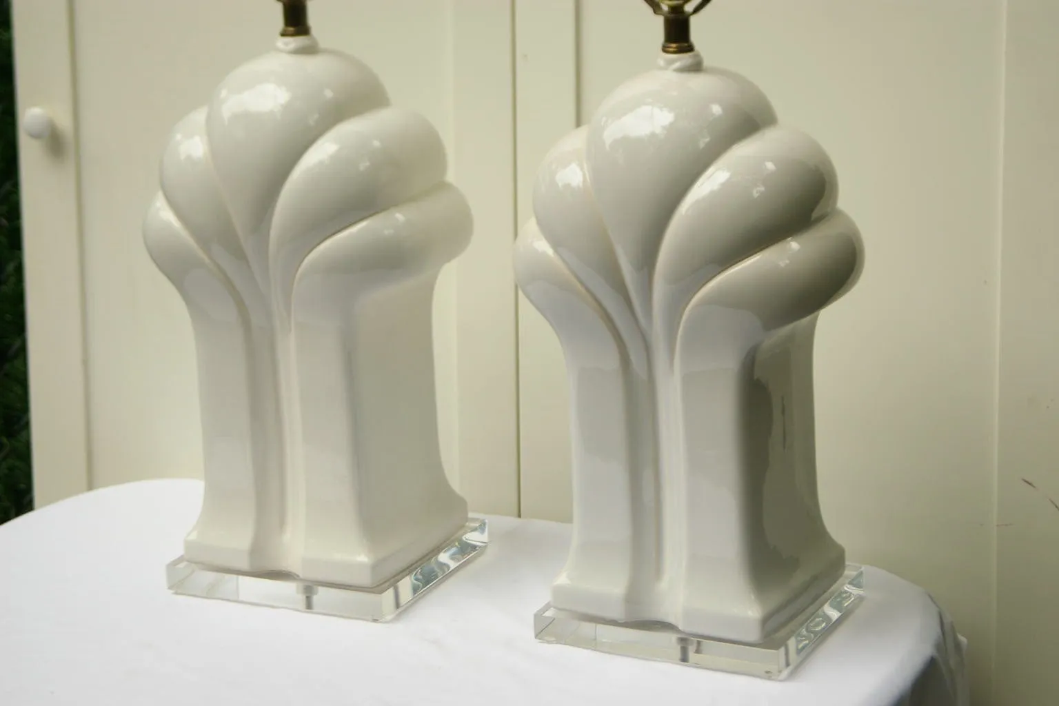 Pair Big White Hollywood Regency Deco Ceramic Lamps with Lucite Bases