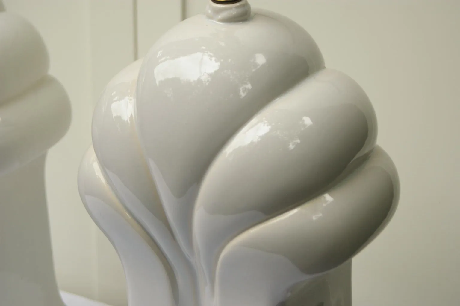 Pair Big White Hollywood Regency Deco Ceramic Lamps with Lucite Bases