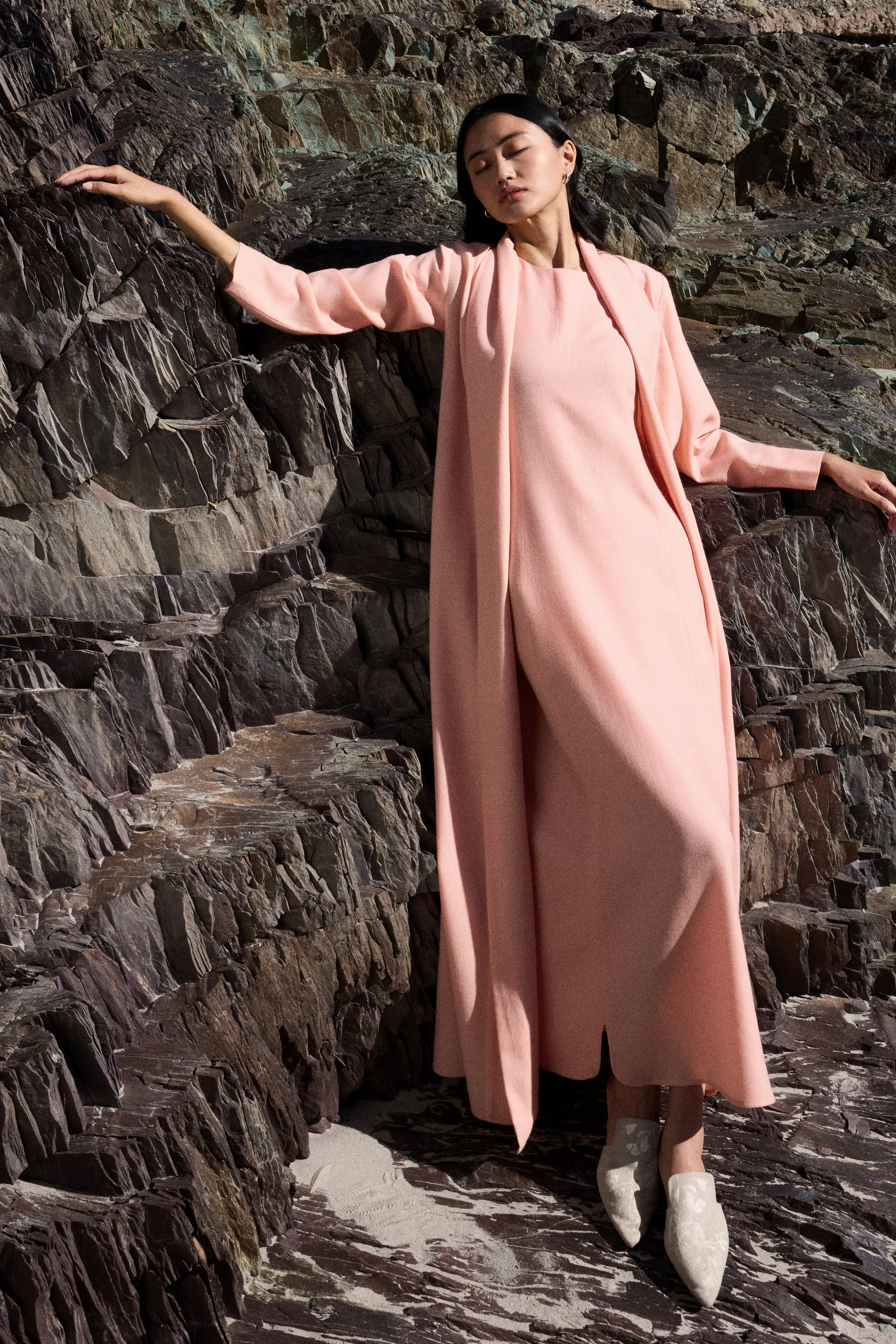 Panamik Woollen Dress (Dusty Pink) & Chilling Woollen Overlay (Dusty Pink)
