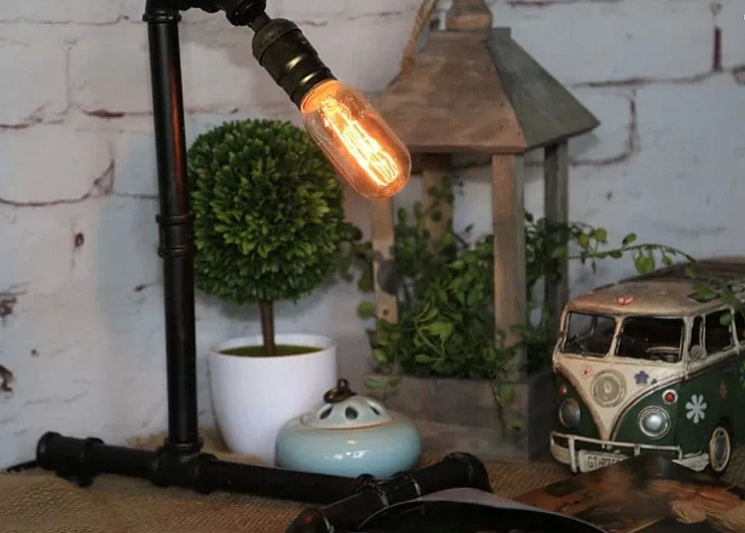 Peter Piper Desk Lamp